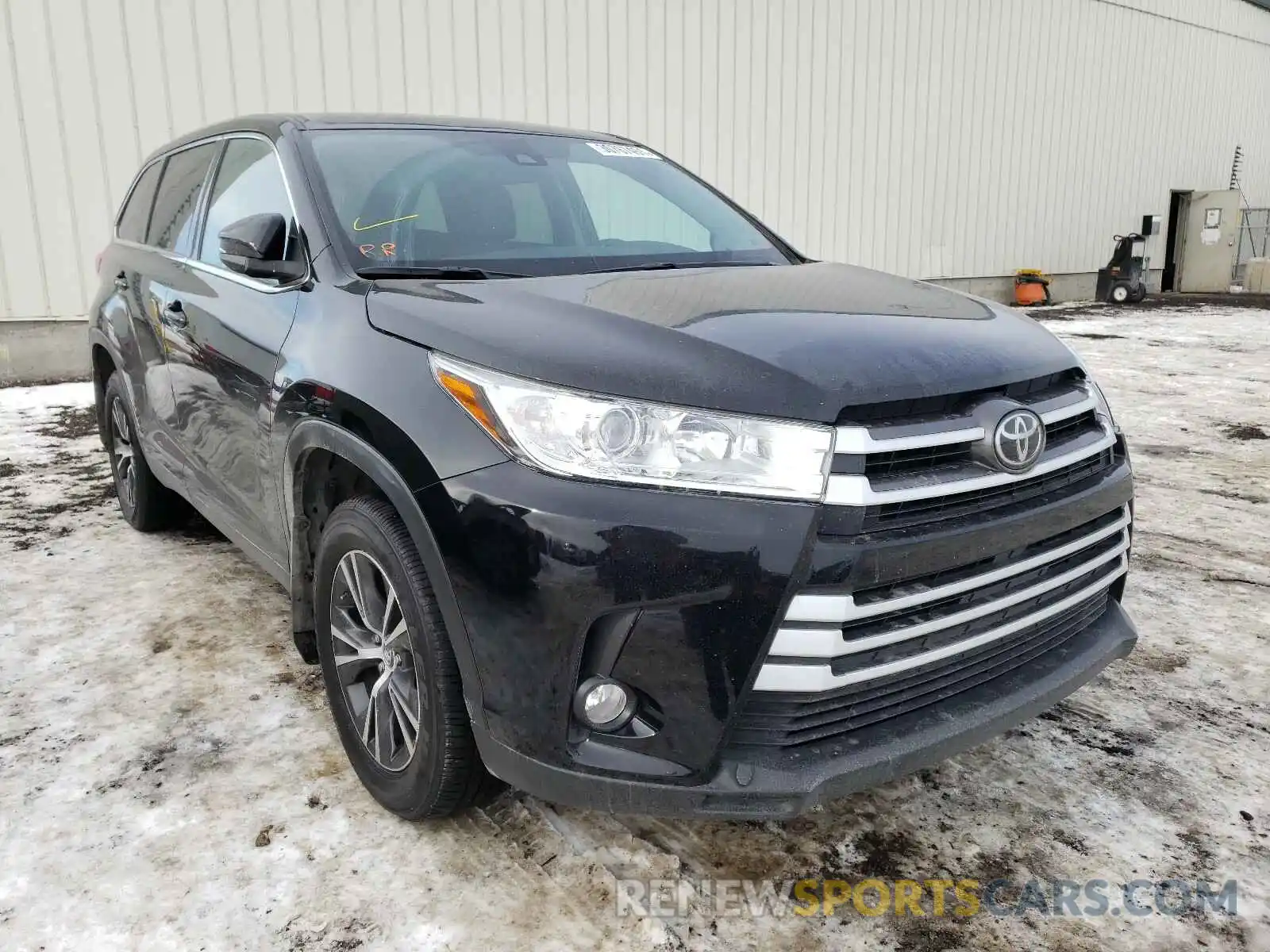 1 Photograph of a damaged car 5TDBZRFH8KS728780 TOYOTA HIGHLANDER 2019