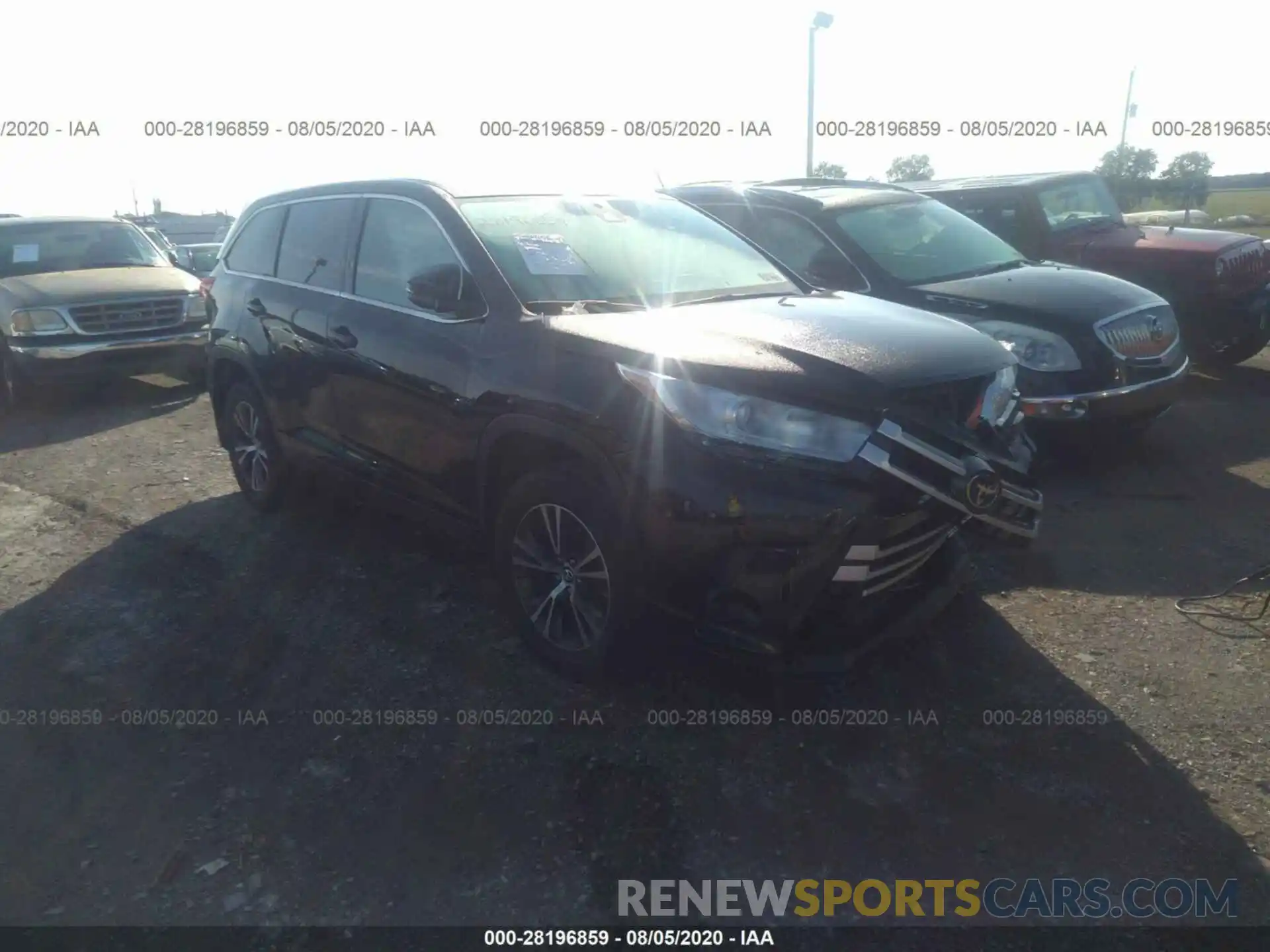 1 Photograph of a damaged car 5TDBZRFH8KS728827 TOYOTA HIGHLANDER 2019