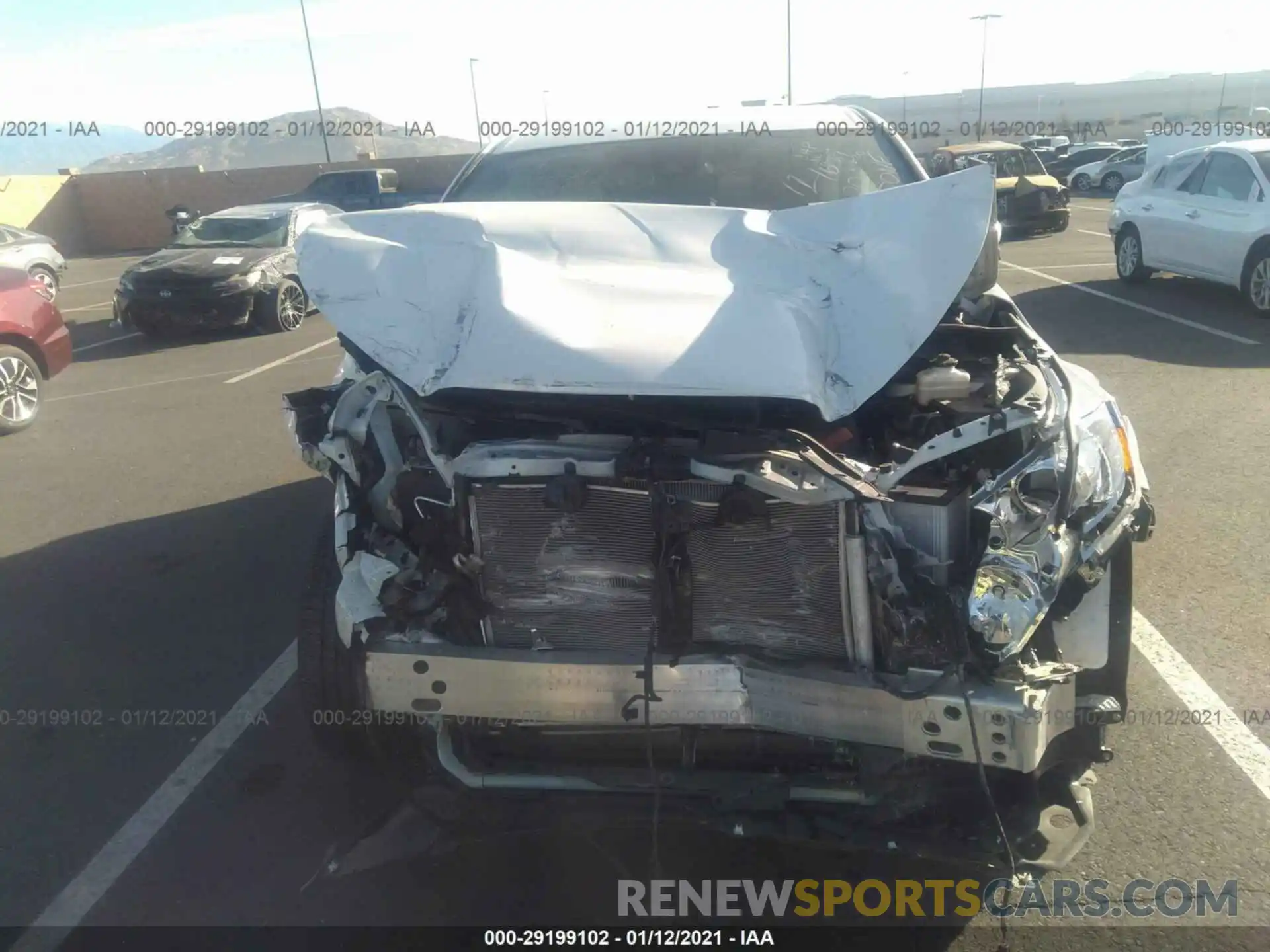 6 Photograph of a damaged car 5TDBZRFH8KS738581 TOYOTA HIGHLANDER 2019