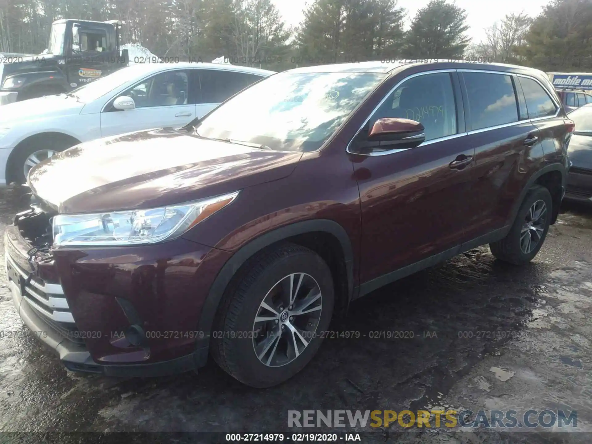 2 Photograph of a damaged car 5TDBZRFH8KS915632 TOYOTA HIGHLANDER 2019