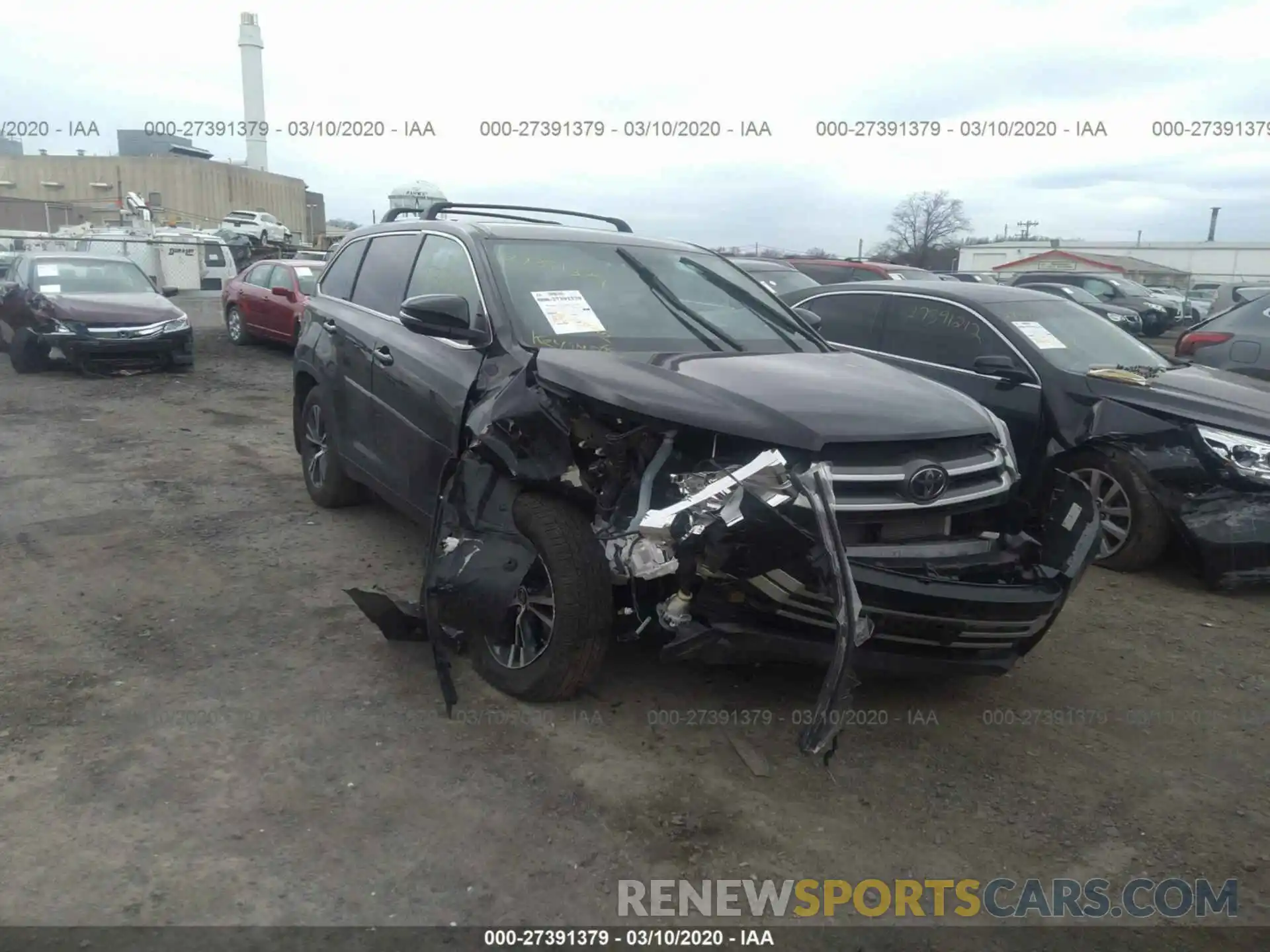 1 Photograph of a damaged car 5TDBZRFH8KS918739 TOYOTA HIGHLANDER 2019