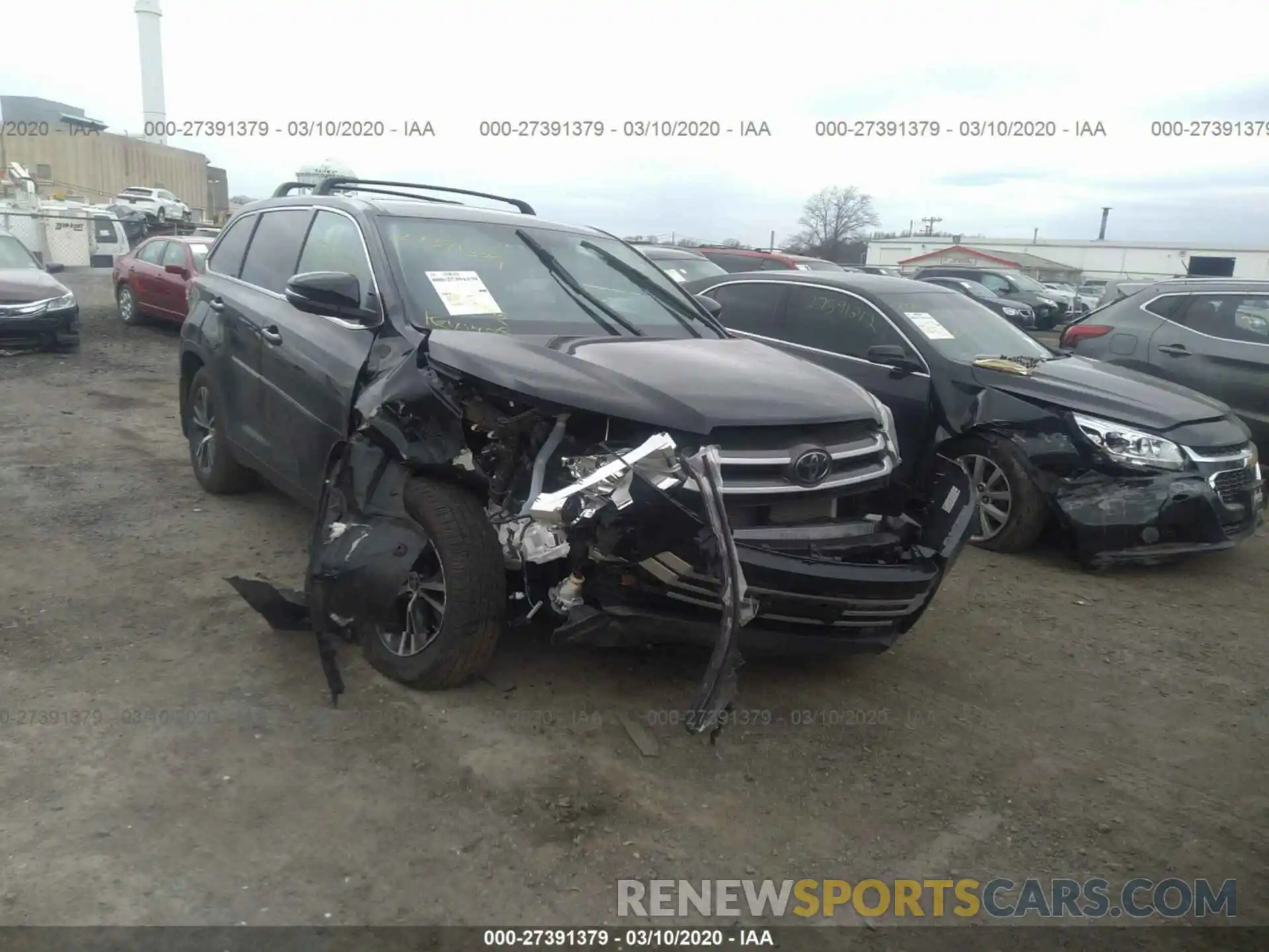 6 Photograph of a damaged car 5TDBZRFH8KS918739 TOYOTA HIGHLANDER 2019