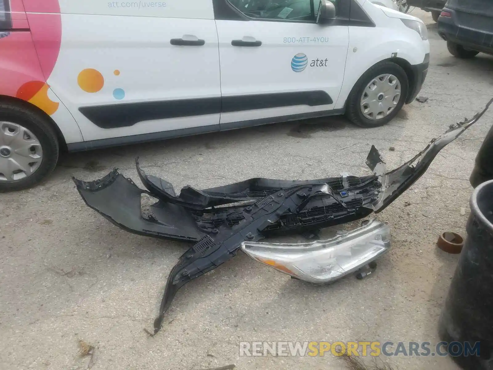9 Photograph of a damaged car 5TDBZRFH8KS921219 TOYOTA HIGHLANDER 2019