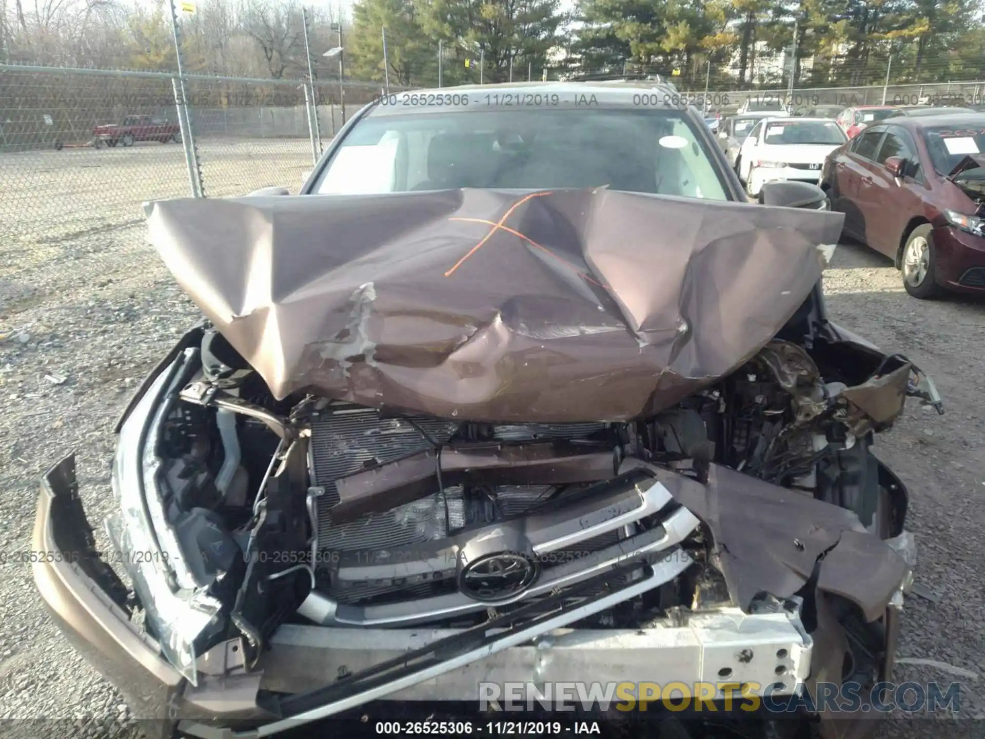 10 Photograph of a damaged car 5TDBZRFH8KS924623 TOYOTA HIGHLANDER 2019