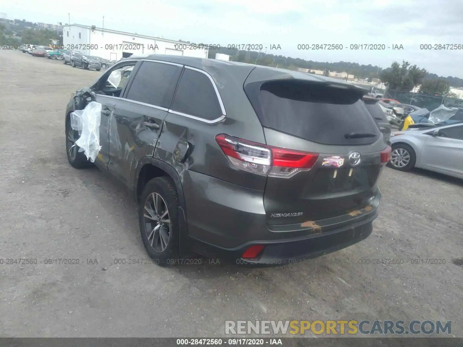 3 Photograph of a damaged car 5TDBZRFH8KS932916 TOYOTA HIGHLANDER 2019