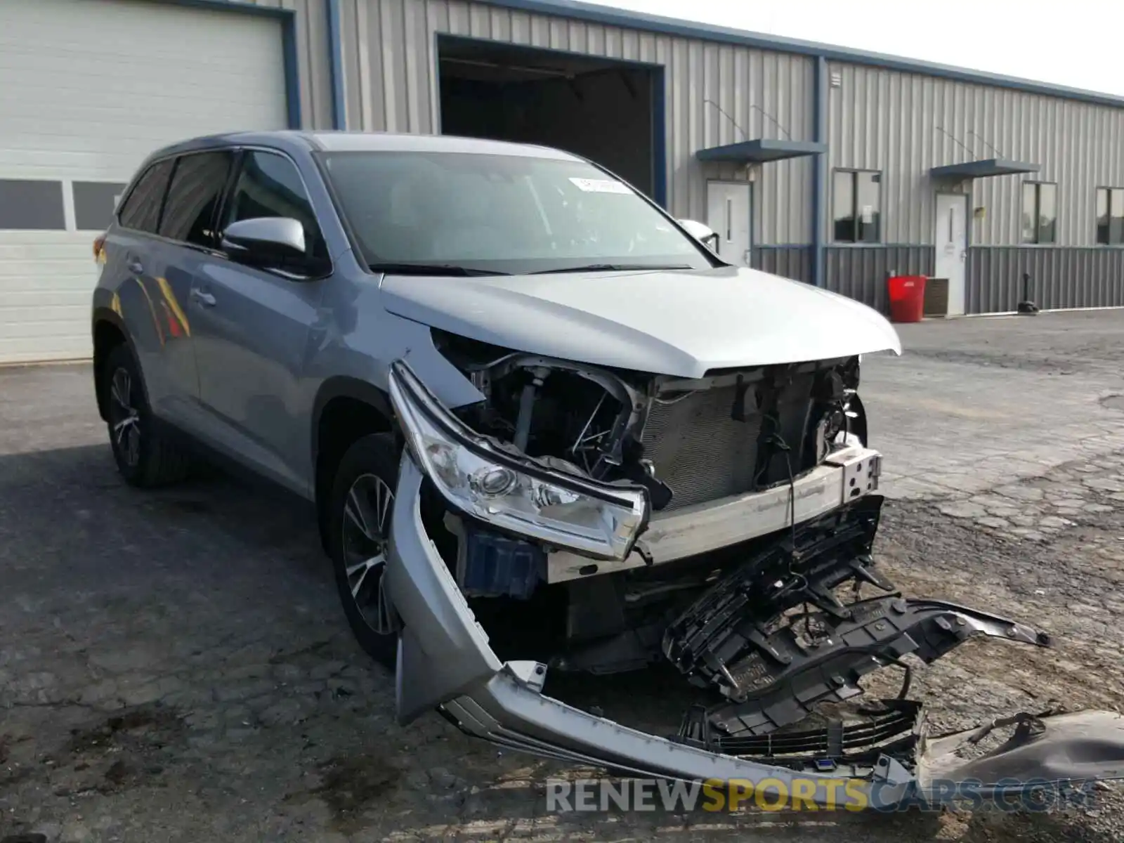 1 Photograph of a damaged car 5TDBZRFH8KS953555 TOYOTA HIGHLANDER 2019