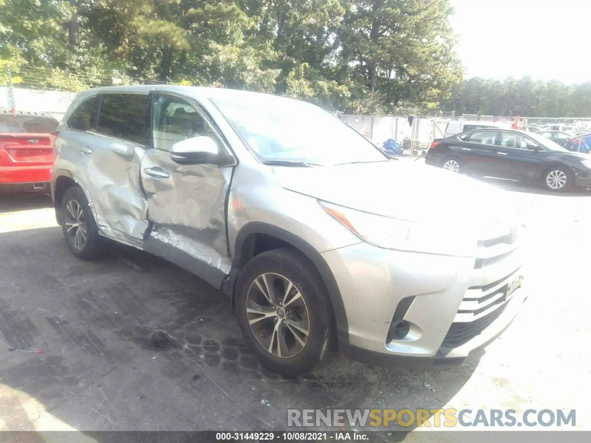 1 Photograph of a damaged car 5TDBZRFH8KS957136 TOYOTA HIGHLANDER 2019