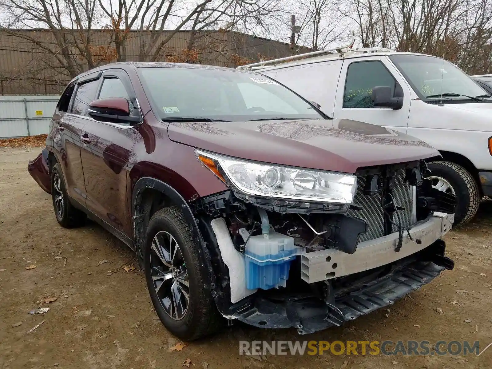 1 Photograph of a damaged car 5TDBZRFH8KS968816 TOYOTA HIGHLANDER 2019