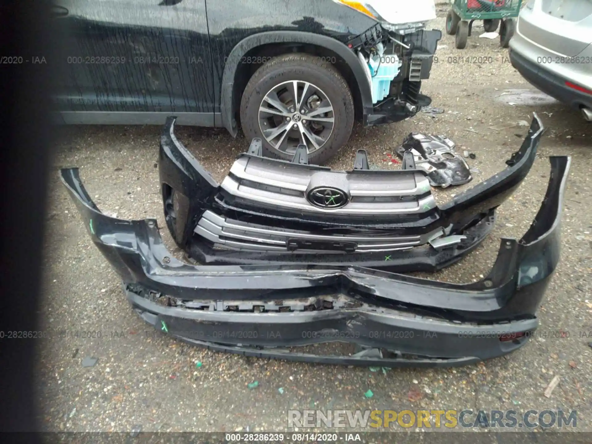 12 Photograph of a damaged car 5TDBZRFH8KS969299 TOYOTA HIGHLANDER 2019