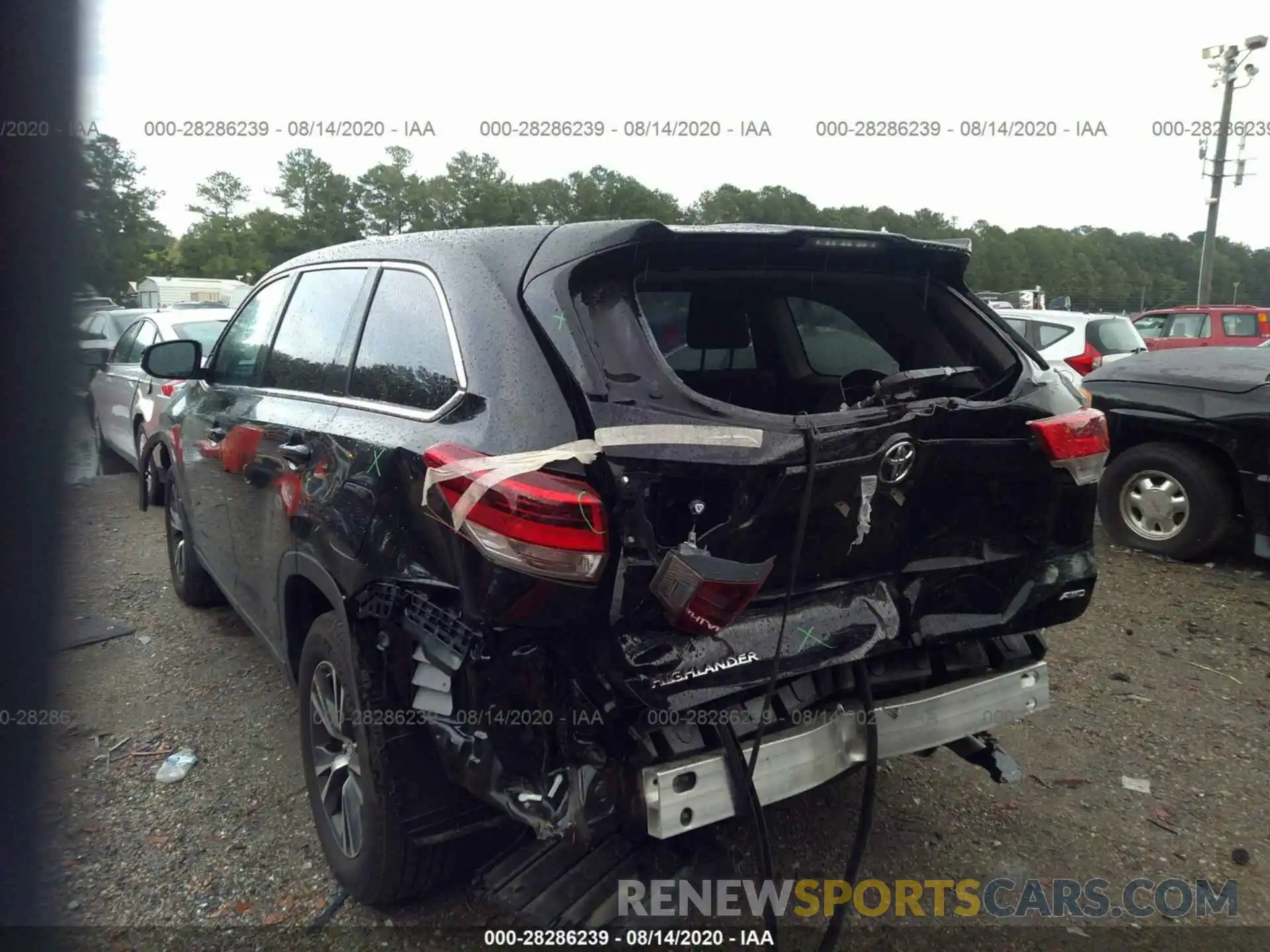 3 Photograph of a damaged car 5TDBZRFH8KS969299 TOYOTA HIGHLANDER 2019