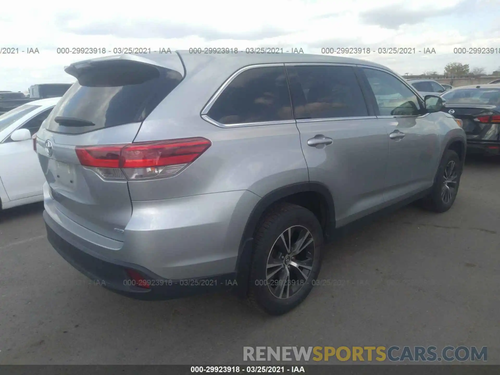 4 Фотография поврежденного автомобиля 5TDBZRFH8KS980173 TOYOTA HIGHLANDER 2019