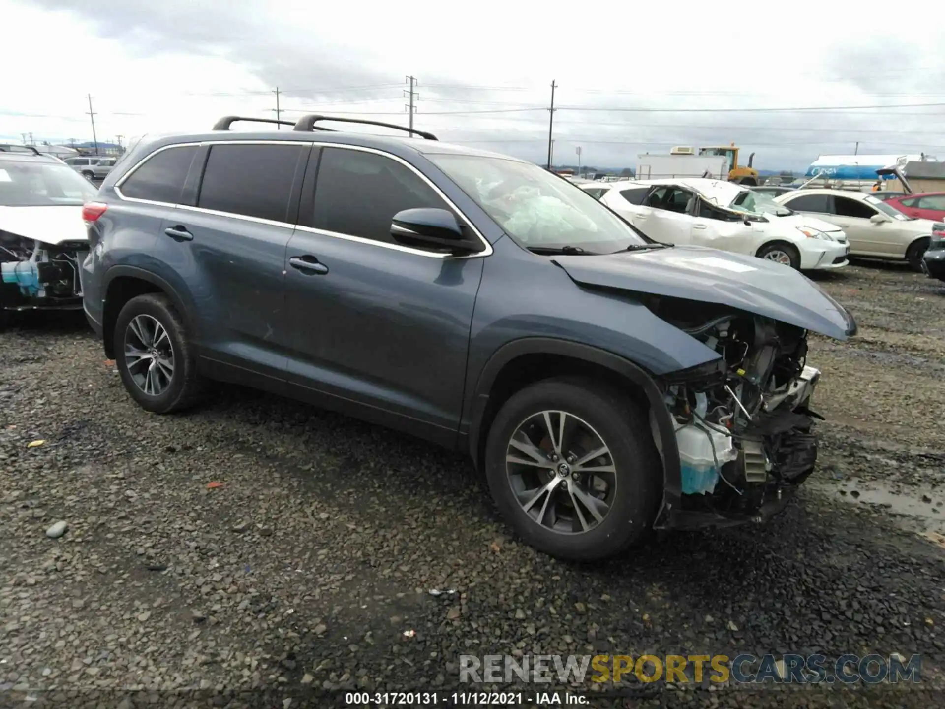 1 Photograph of a damaged car 5TDBZRFH8KS988421 TOYOTA HIGHLANDER 2019