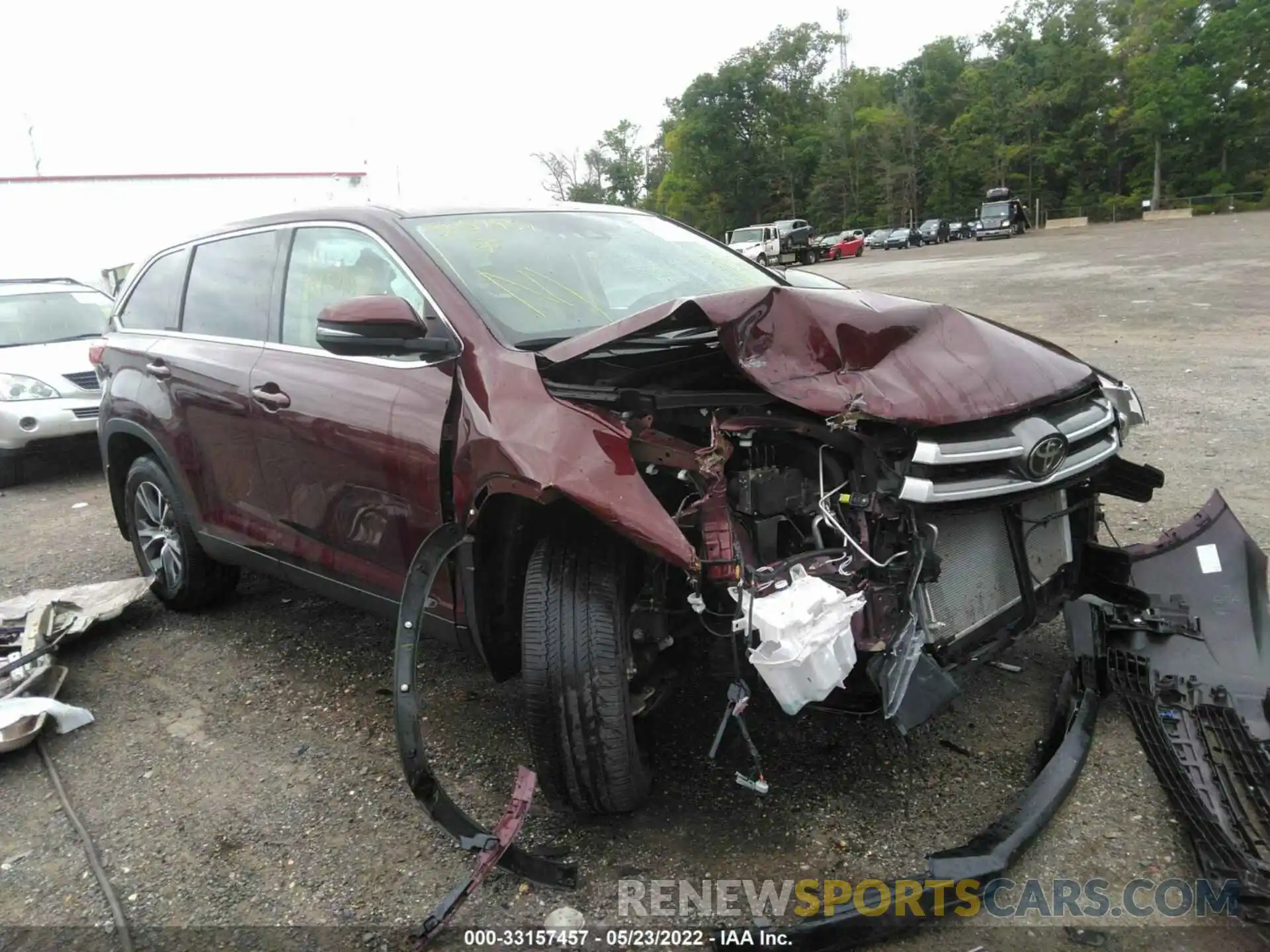 1 Photograph of a damaged car 5TDBZRFH8KS990380 TOYOTA HIGHLANDER 2019