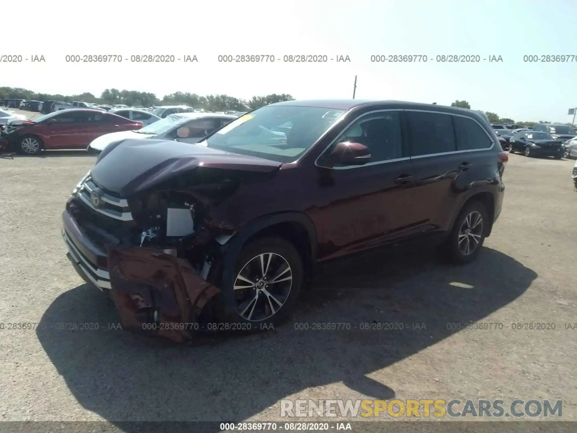 2 Photograph of a damaged car 5TDBZRFH9KS717965 TOYOTA HIGHLANDER 2019