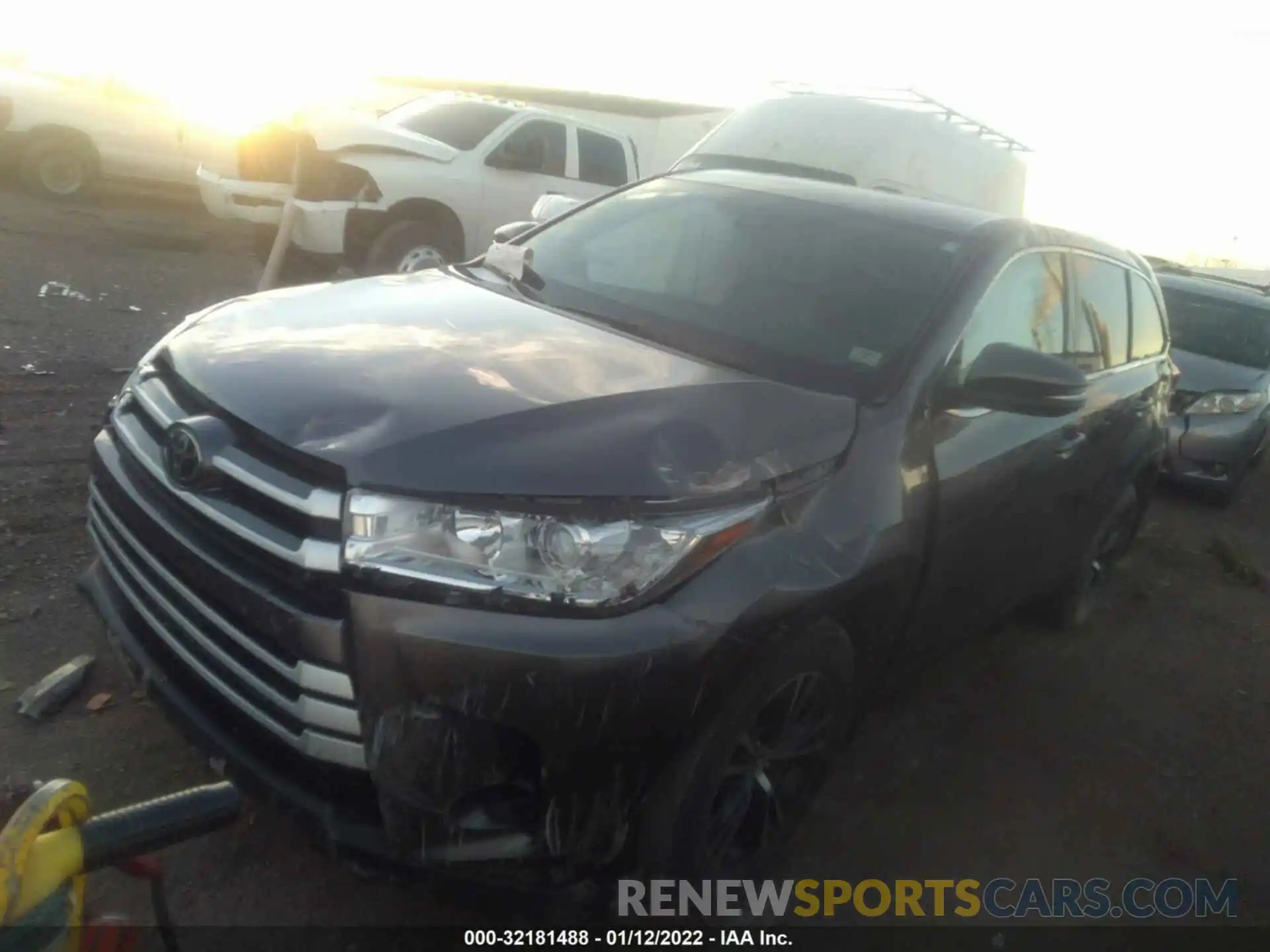 6 Фотография поврежденного автомобиля 5TDBZRFH9KS721594 TOYOTA HIGHLANDER 2019