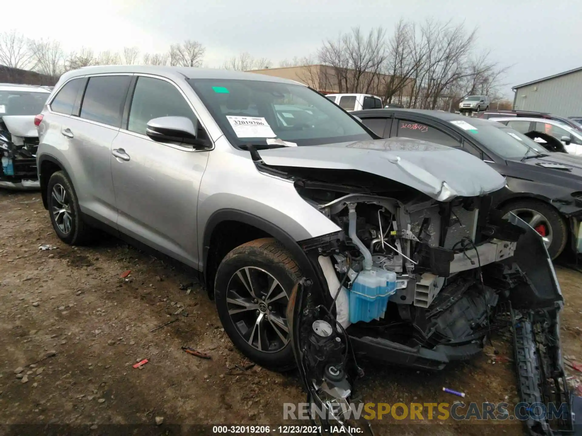 1 Фотография поврежденного автомобиля 5TDBZRFH9KS746737 TOYOTA HIGHLANDER 2019