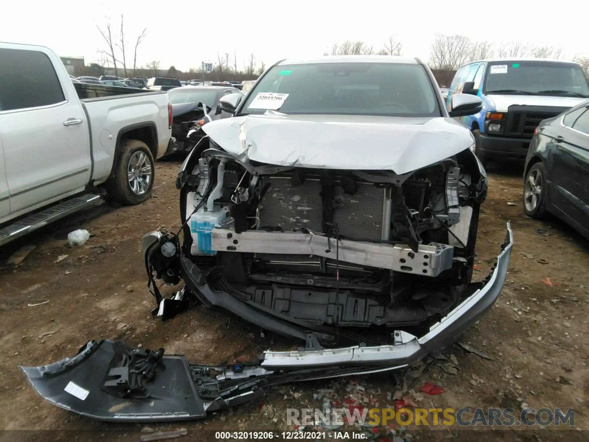 6 Фотография поврежденного автомобиля 5TDBZRFH9KS746737 TOYOTA HIGHLANDER 2019