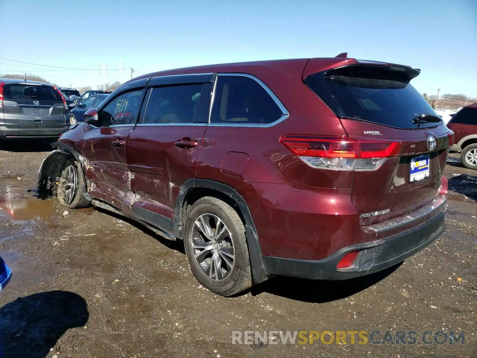 3 Photograph of a damaged car 5TDBZRFH9KS917017 TOYOTA HIGHLANDER 2019