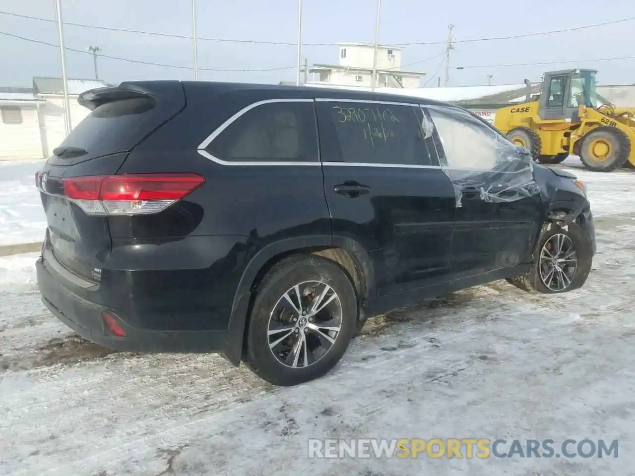 4 Фотография поврежденного автомобиля 5TDBZRFH9KS917289 TOYOTA HIGHLANDER 2019