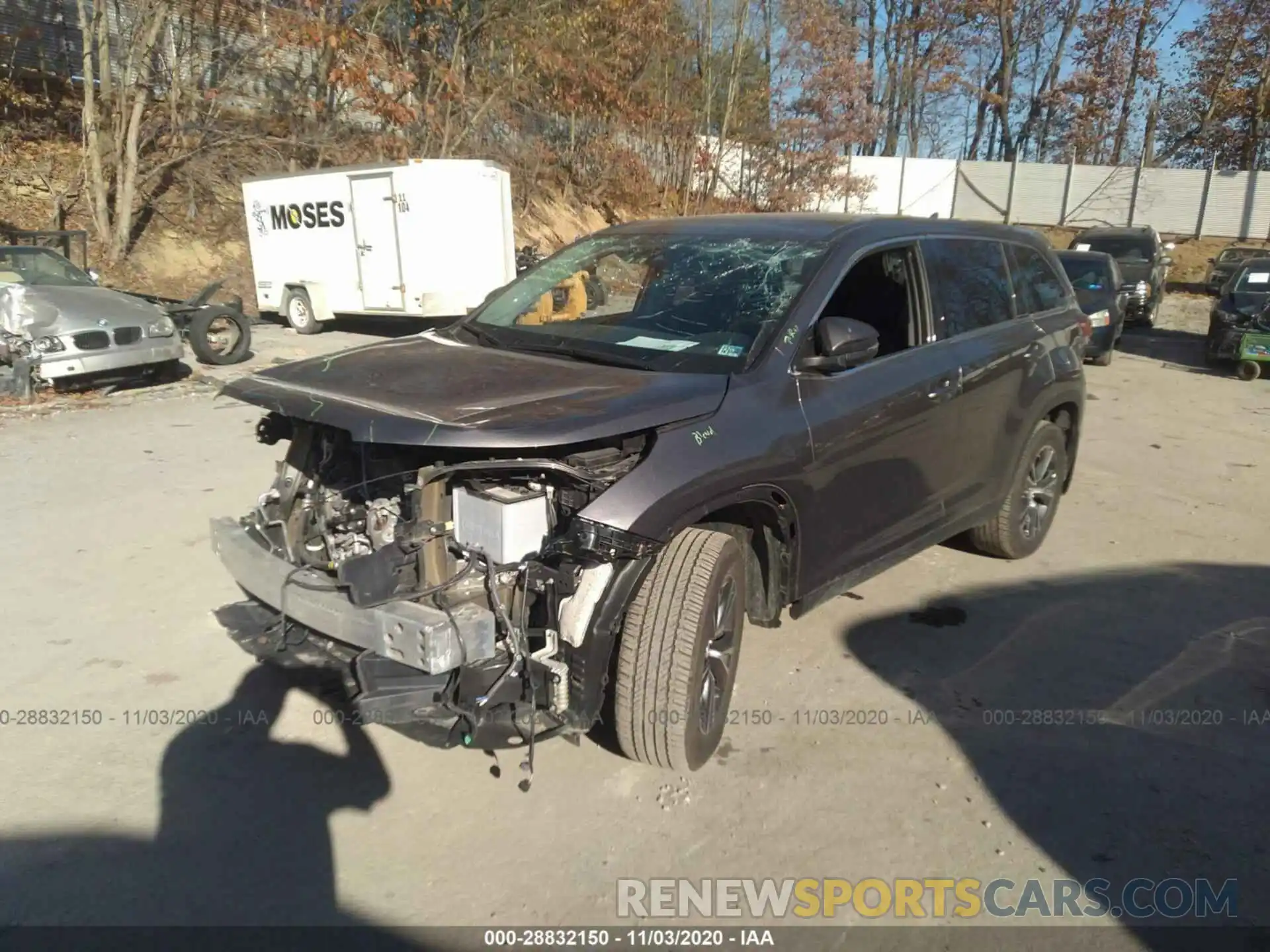 2 Photograph of a damaged car 5TDBZRFH9KS939597 TOYOTA HIGHLANDER 2019