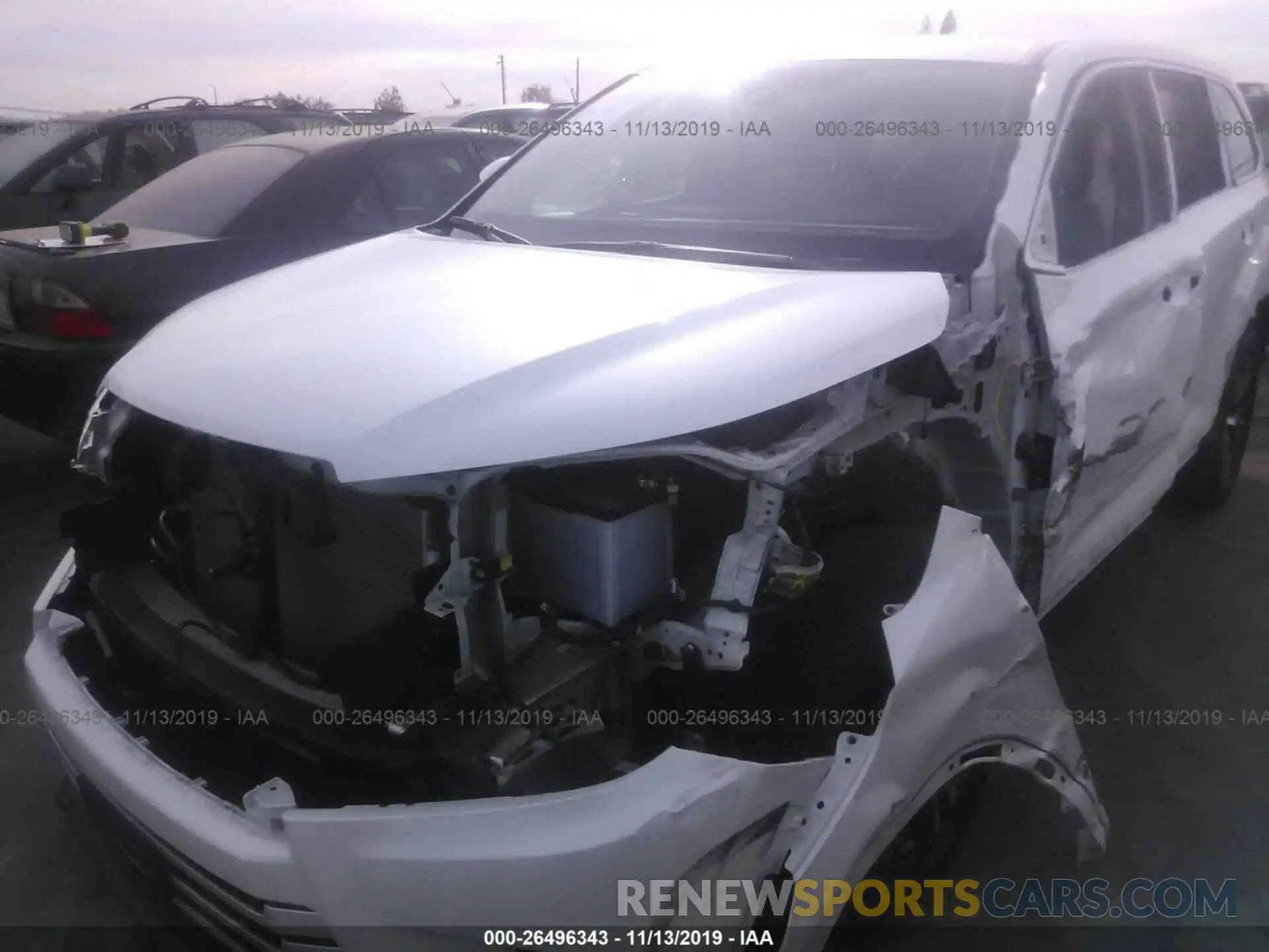 6 Photograph of a damaged car 5TDBZRFH9KS945464 TOYOTA HIGHLANDER 2019