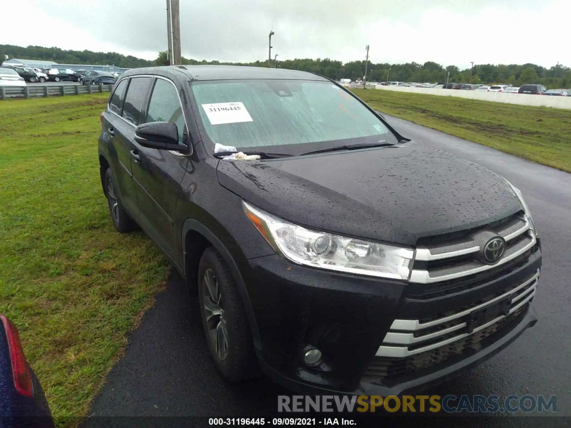 1 Photograph of a damaged car 5TDBZRFH9KS966444 TOYOTA HIGHLANDER 2019