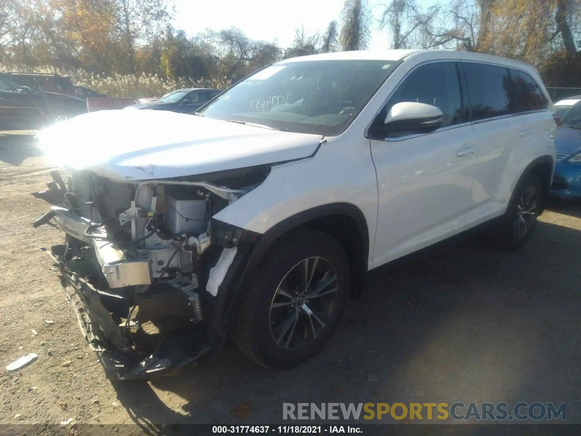 2 Фотография поврежденного автомобиля 5TDBZRFH9KS969179 TOYOTA HIGHLANDER 2019