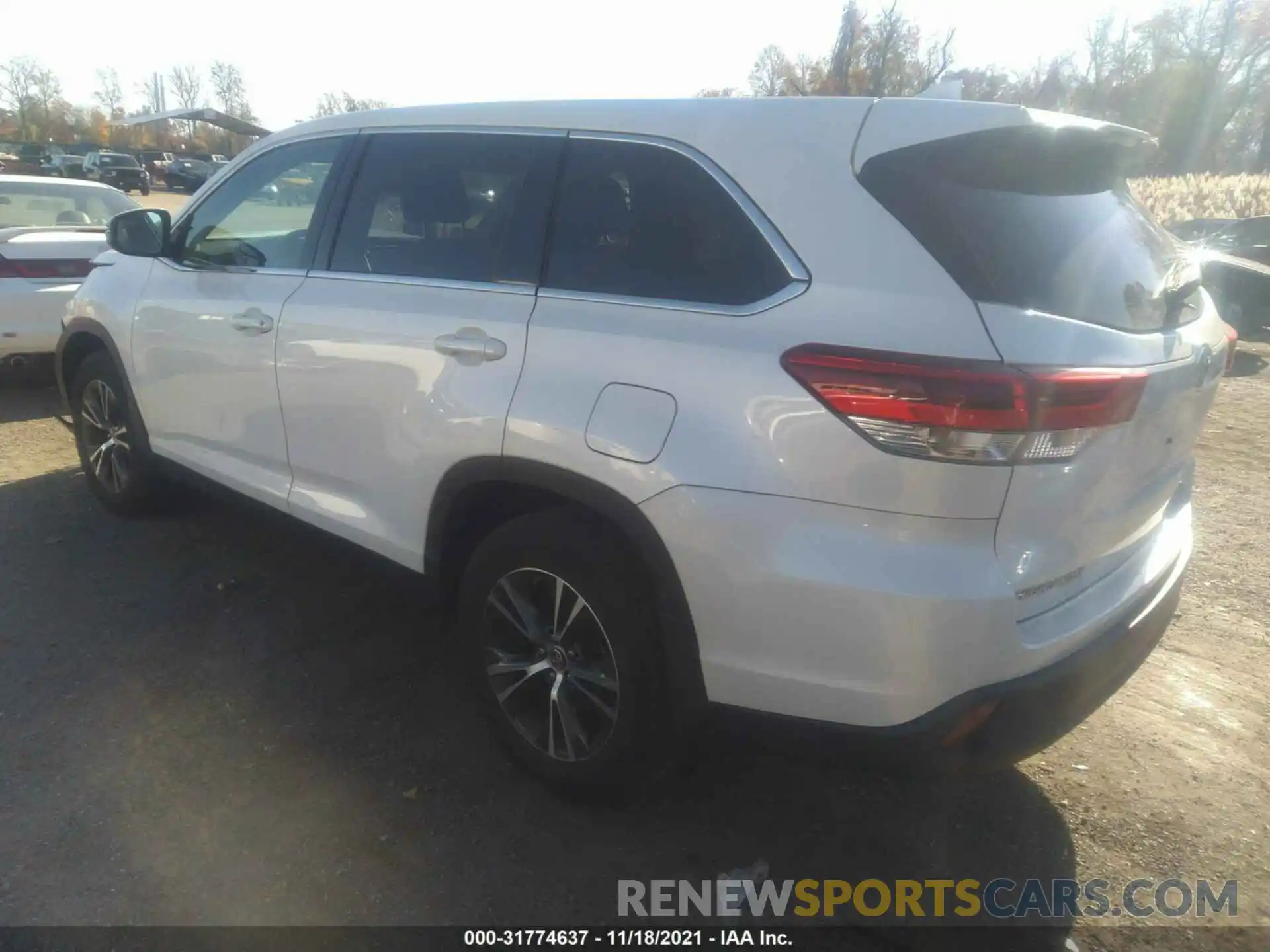 3 Фотография поврежденного автомобиля 5TDBZRFH9KS969179 TOYOTA HIGHLANDER 2019