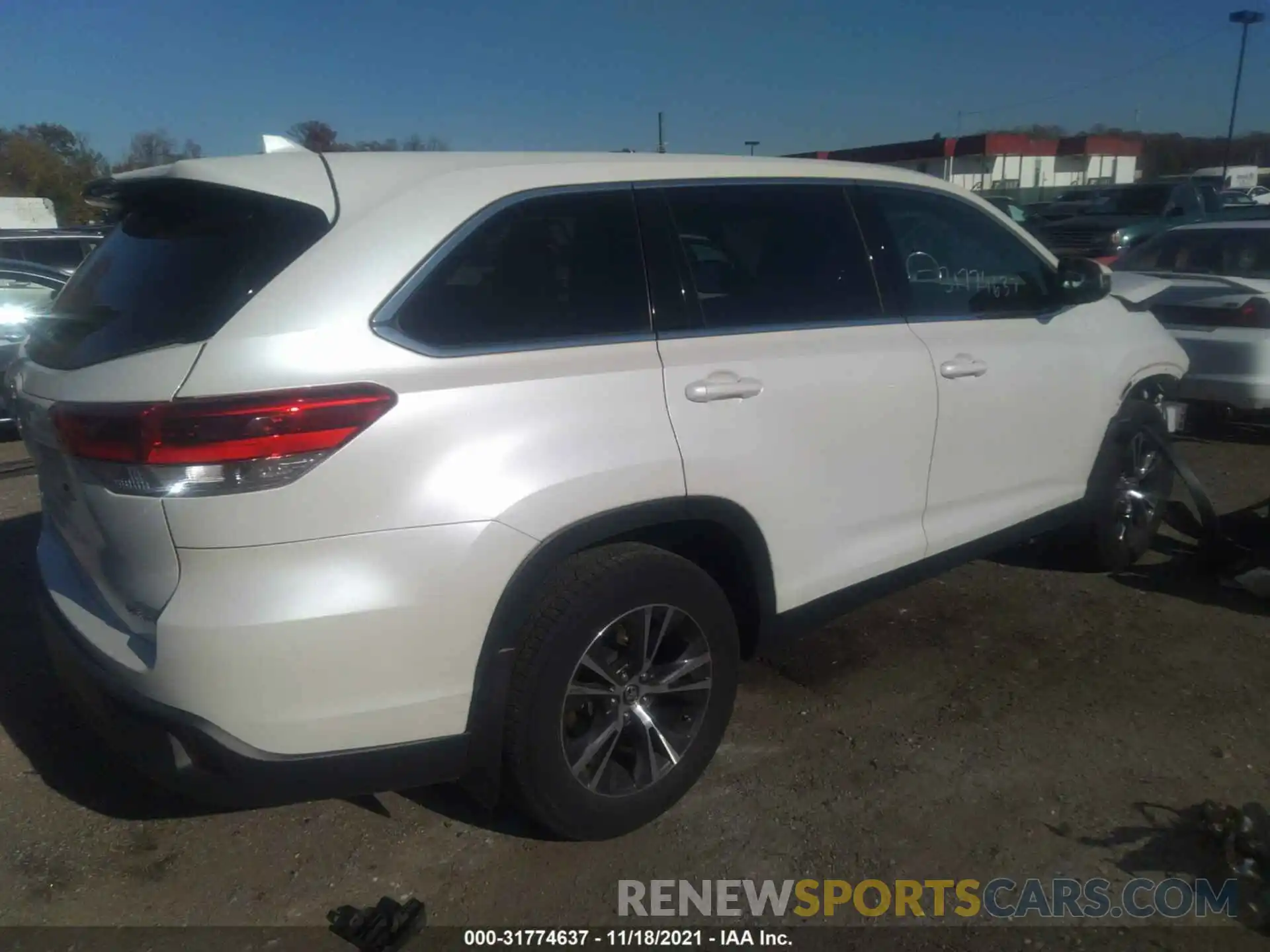 4 Фотография поврежденного автомобиля 5TDBZRFH9KS969179 TOYOTA HIGHLANDER 2019