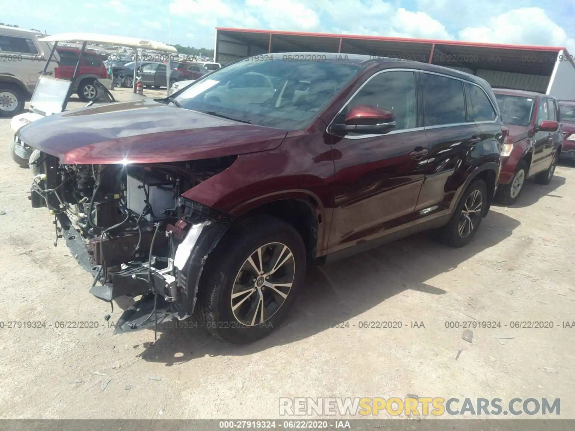 2 Photograph of a damaged car 5TDBZRFH9KS970834 TOYOTA HIGHLANDER 2019