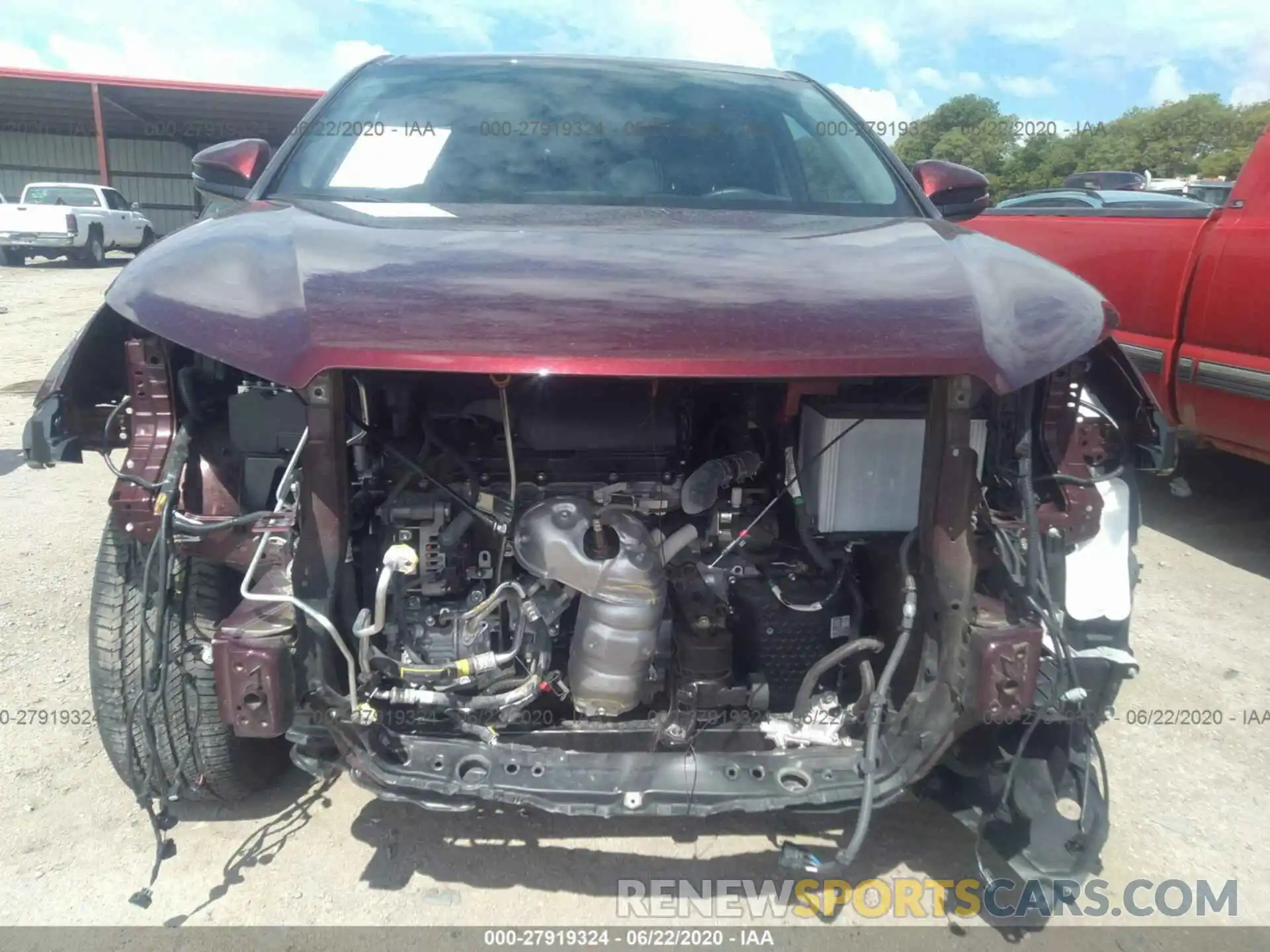 6 Photograph of a damaged car 5TDBZRFH9KS970834 TOYOTA HIGHLANDER 2019