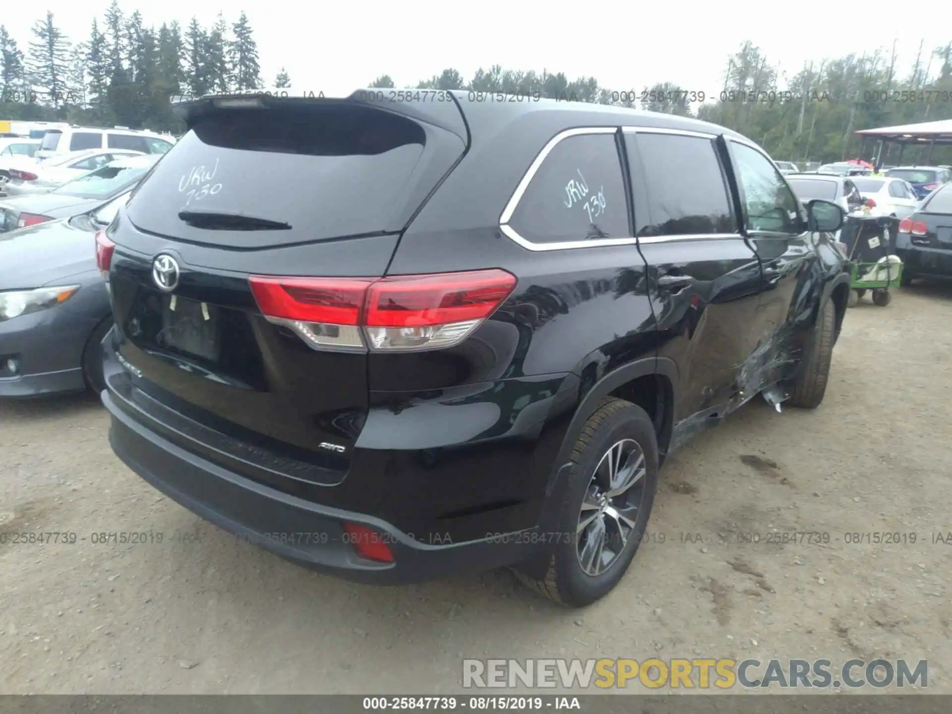 4 Фотография поврежденного автомобиля 5TDBZRFH9KS980960 TOYOTA HIGHLANDER 2019