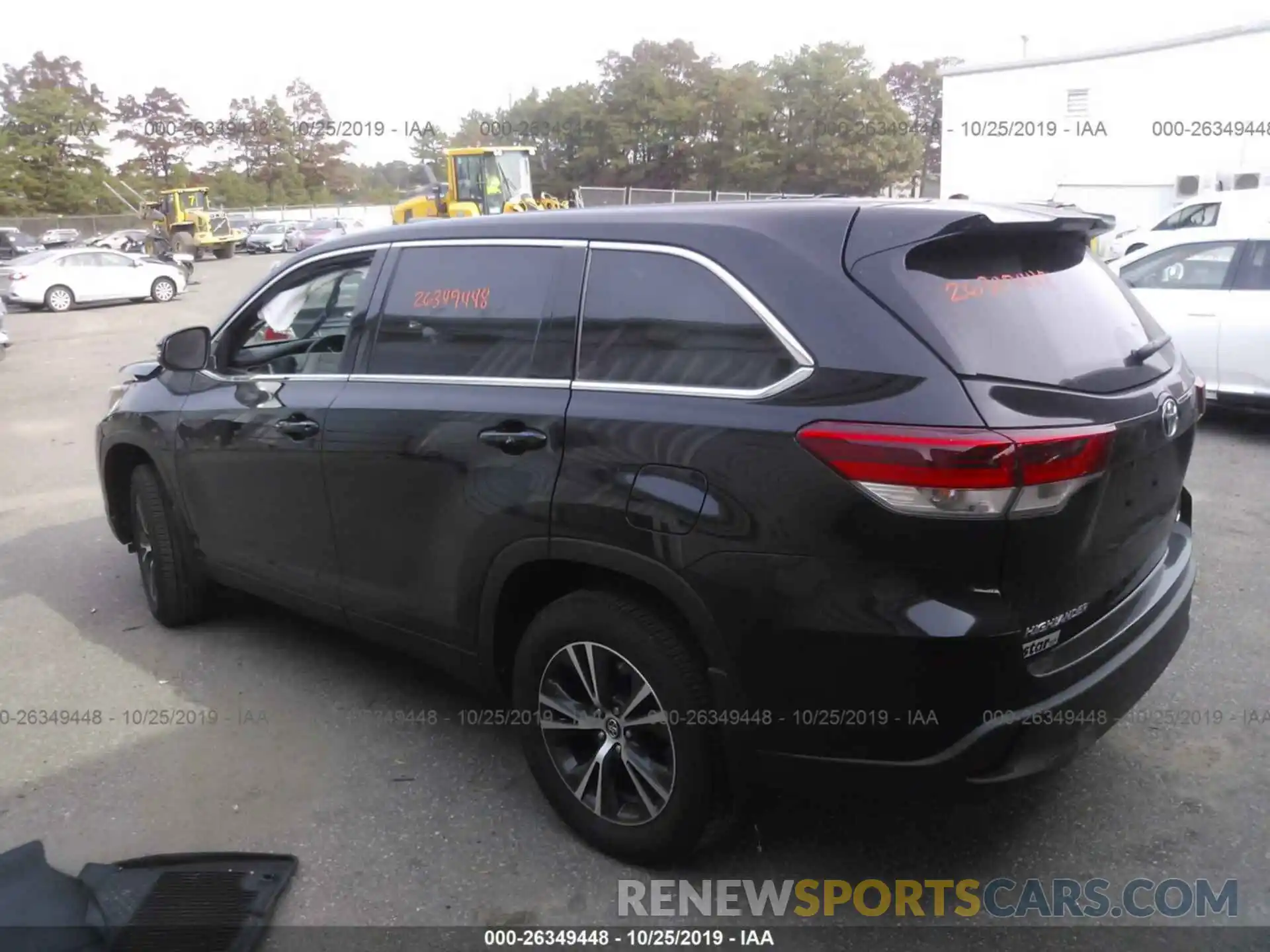 3 Photograph of a damaged car 5TDBZRFH9KS987231 TOYOTA HIGHLANDER 2019