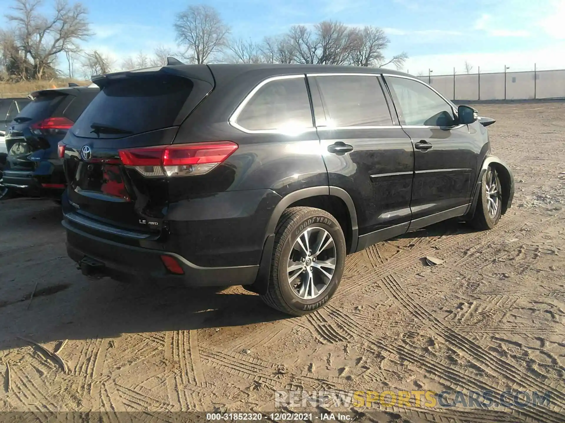 4 Фотография поврежденного автомобиля 5TDBZRFHXKS705324 TOYOTA HIGHLANDER 2019