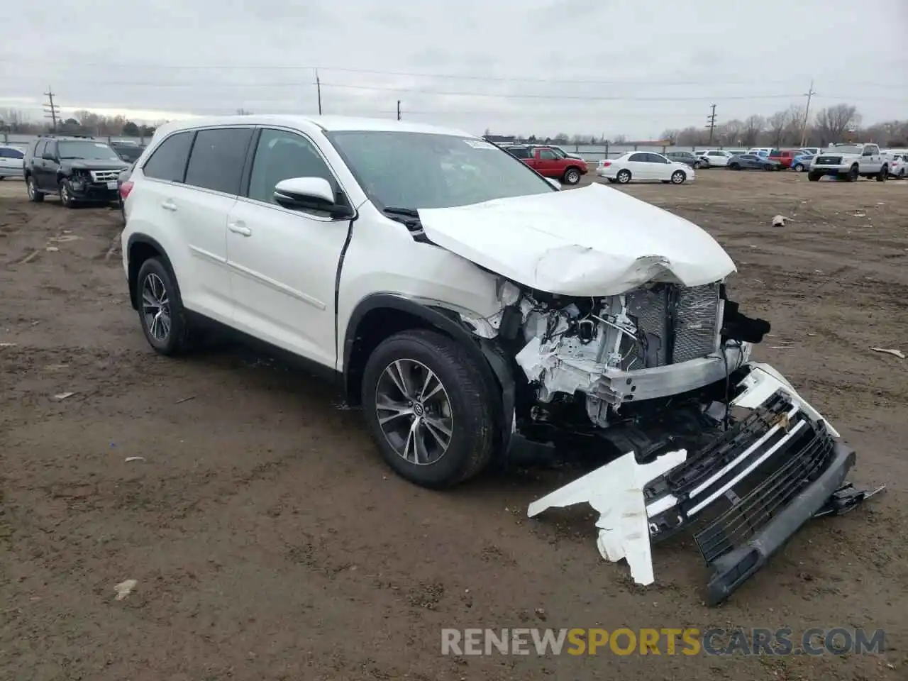 1 Photograph of a damaged car 5TDBZRFHXKS706652 TOYOTA HIGHLANDER 2019