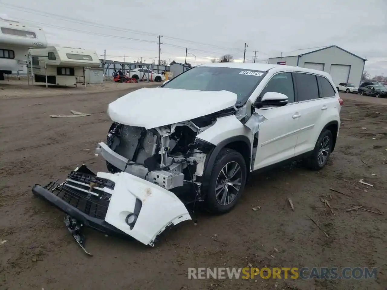 2 Photograph of a damaged car 5TDBZRFHXKS706652 TOYOTA HIGHLANDER 2019