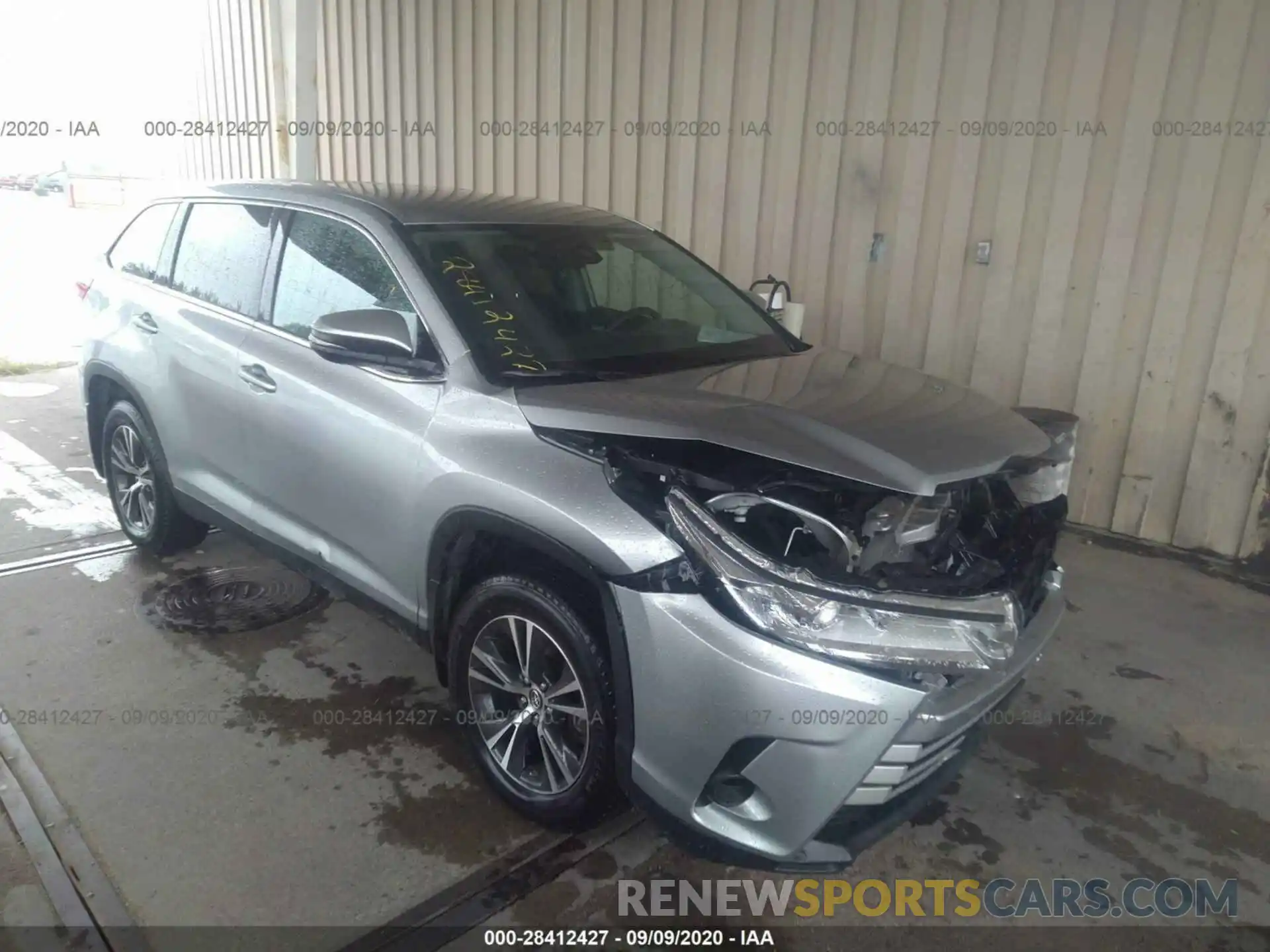 1 Photograph of a damaged car 5TDBZRFHXKS707218 TOYOTA HIGHLANDER 2019