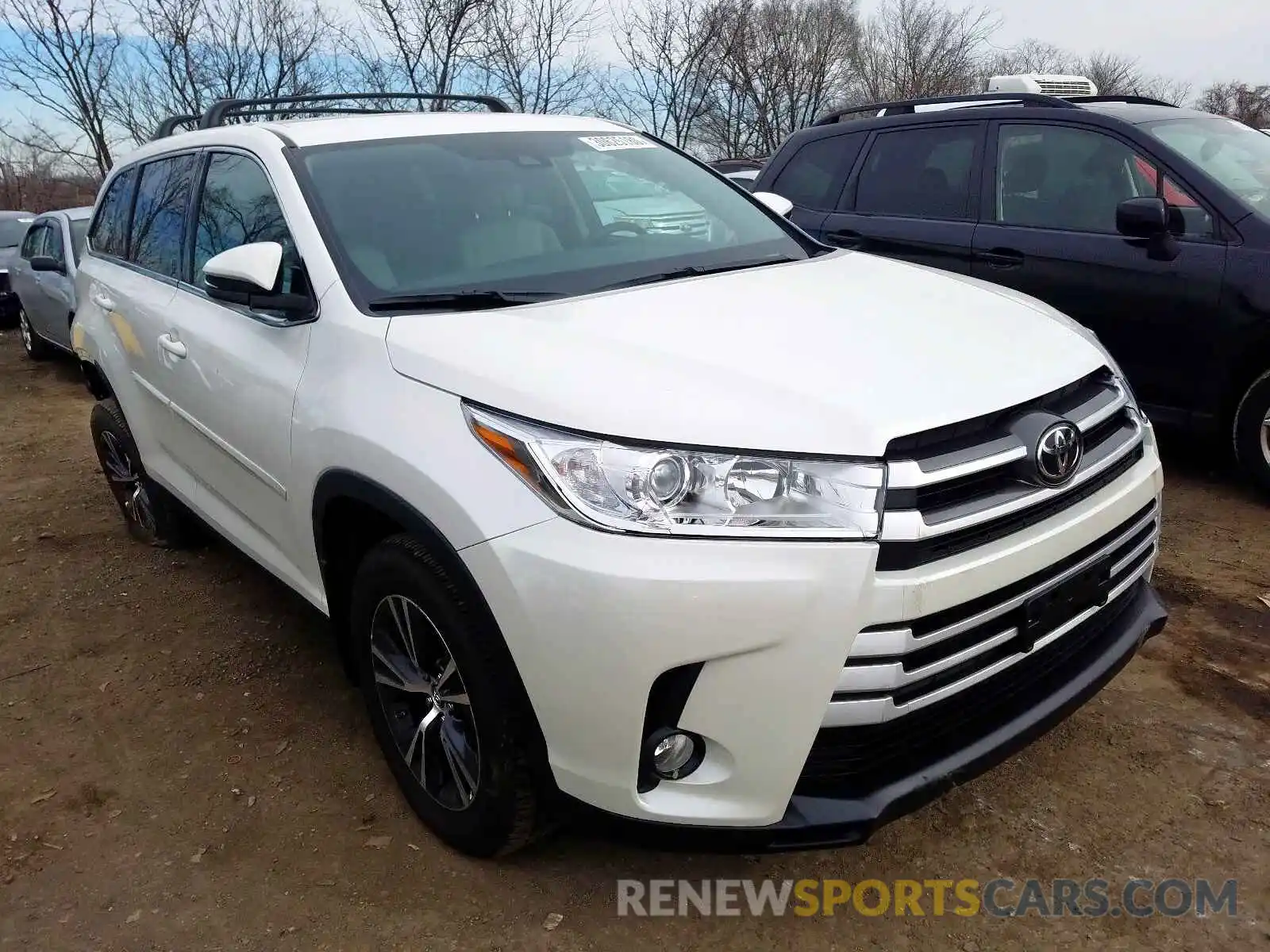 1 Фотография поврежденного автомобиля 5TDBZRFHXKS709177 TOYOTA HIGHLANDER 2019