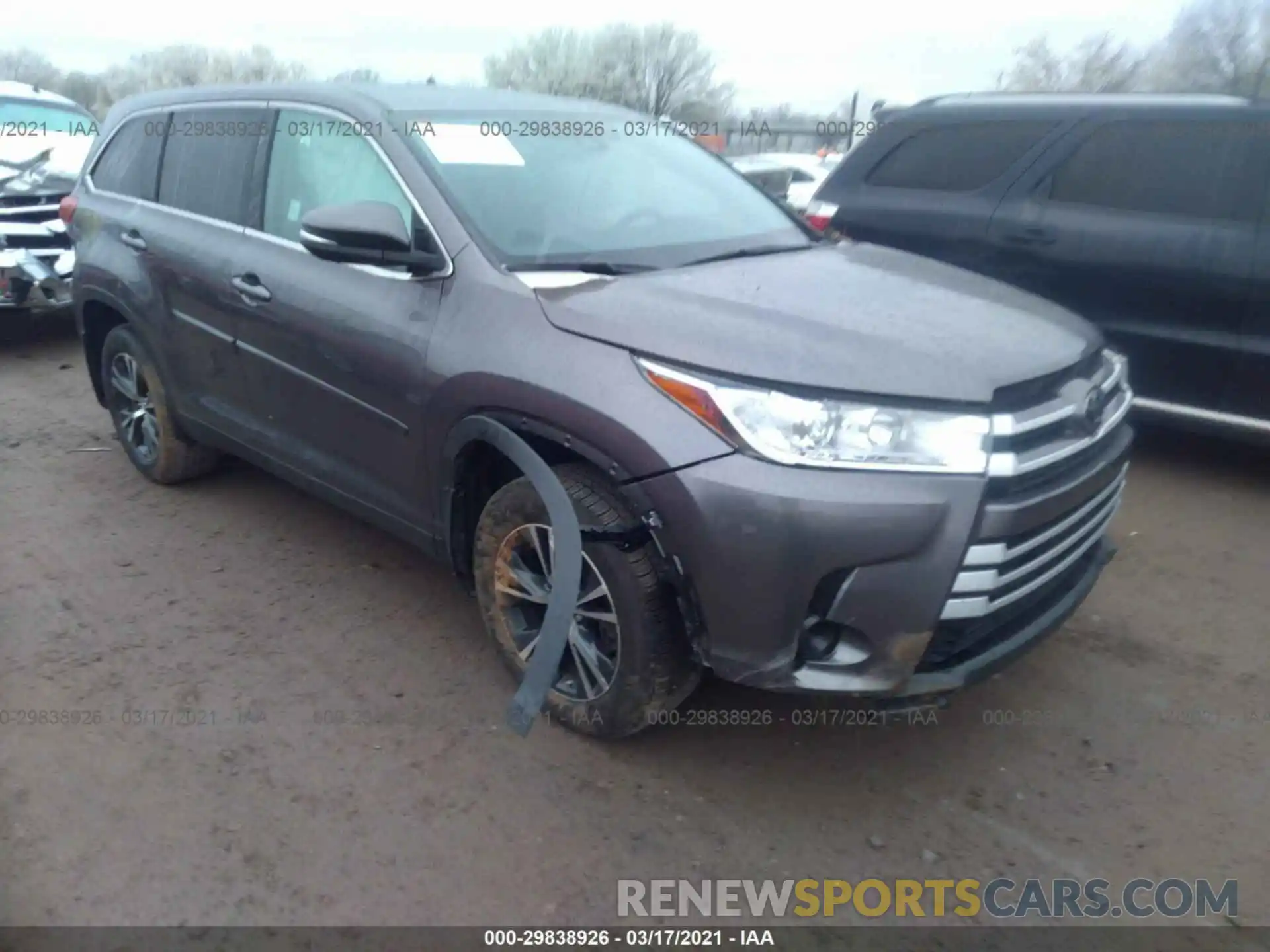 1 Photograph of a damaged car 5TDBZRFHXKS731423 TOYOTA HIGHLANDER 2019