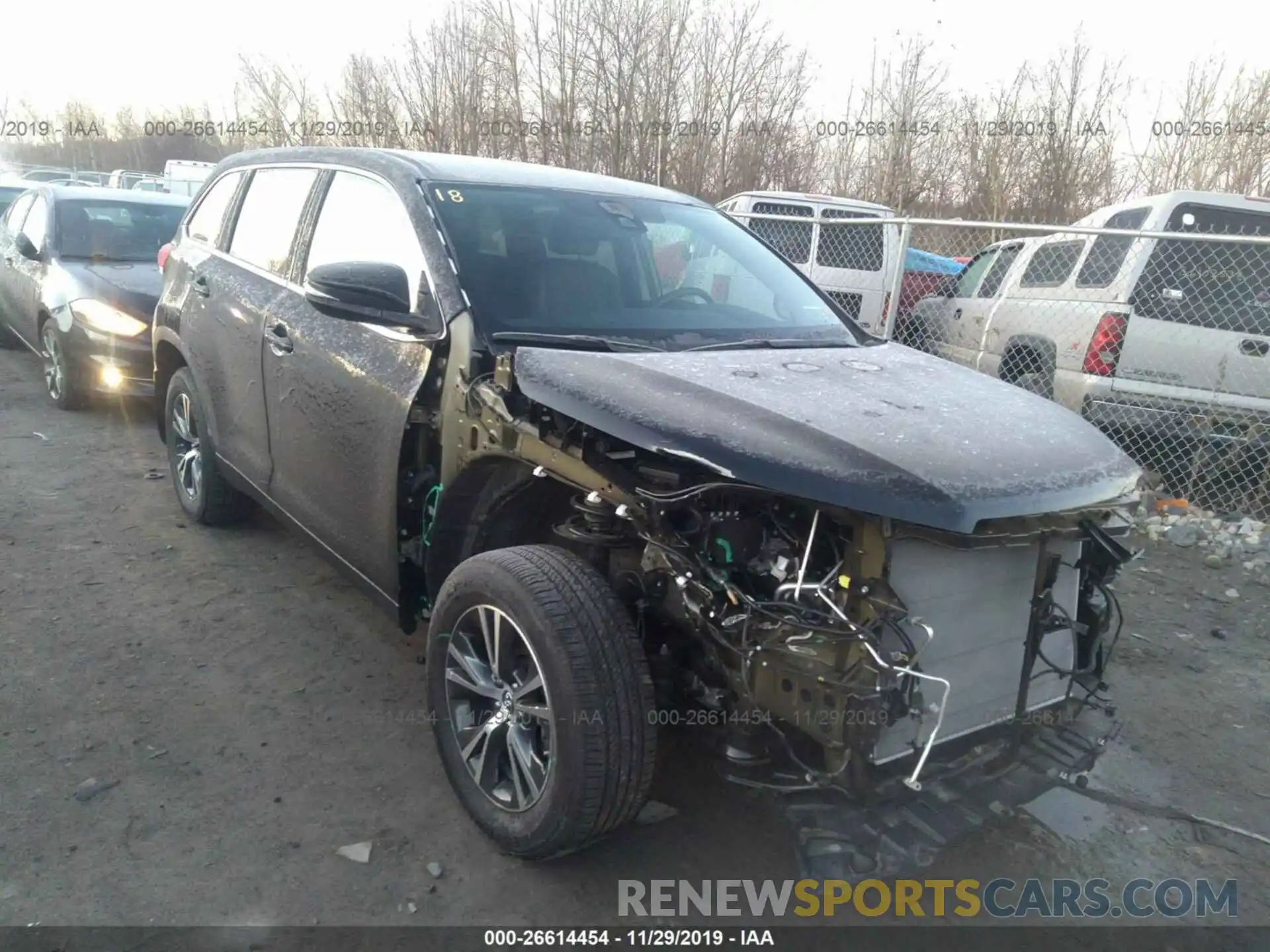 1 Photograph of a damaged car 5TDBZRFHXKS936515 TOYOTA HIGHLANDER 2019