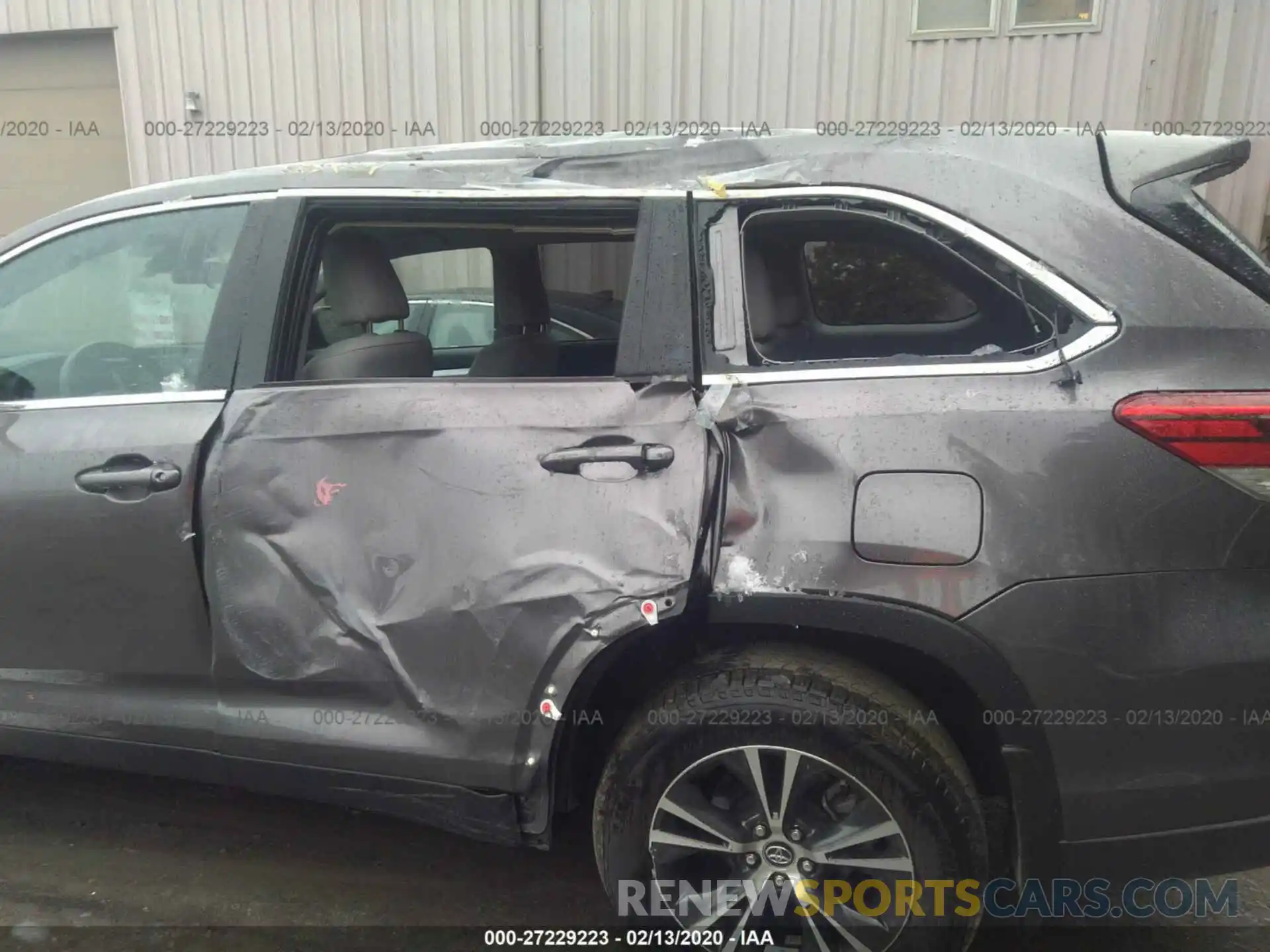 6 Photograph of a damaged car 5TDBZRFHXKS948485 TOYOTA HIGHLANDER 2019