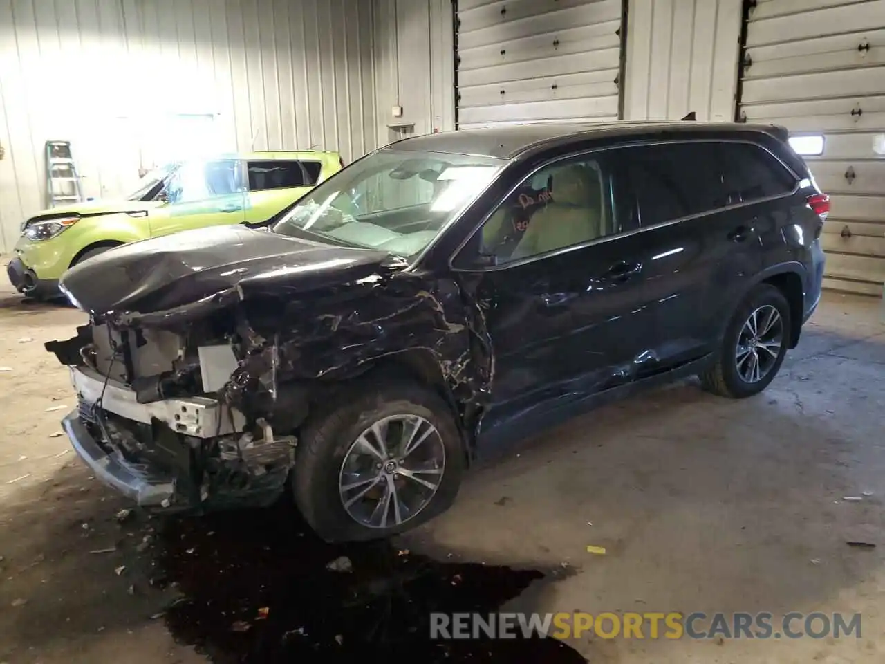 1 Photograph of a damaged car 5TDBZRFHXKS955548 TOYOTA HIGHLANDER 2019