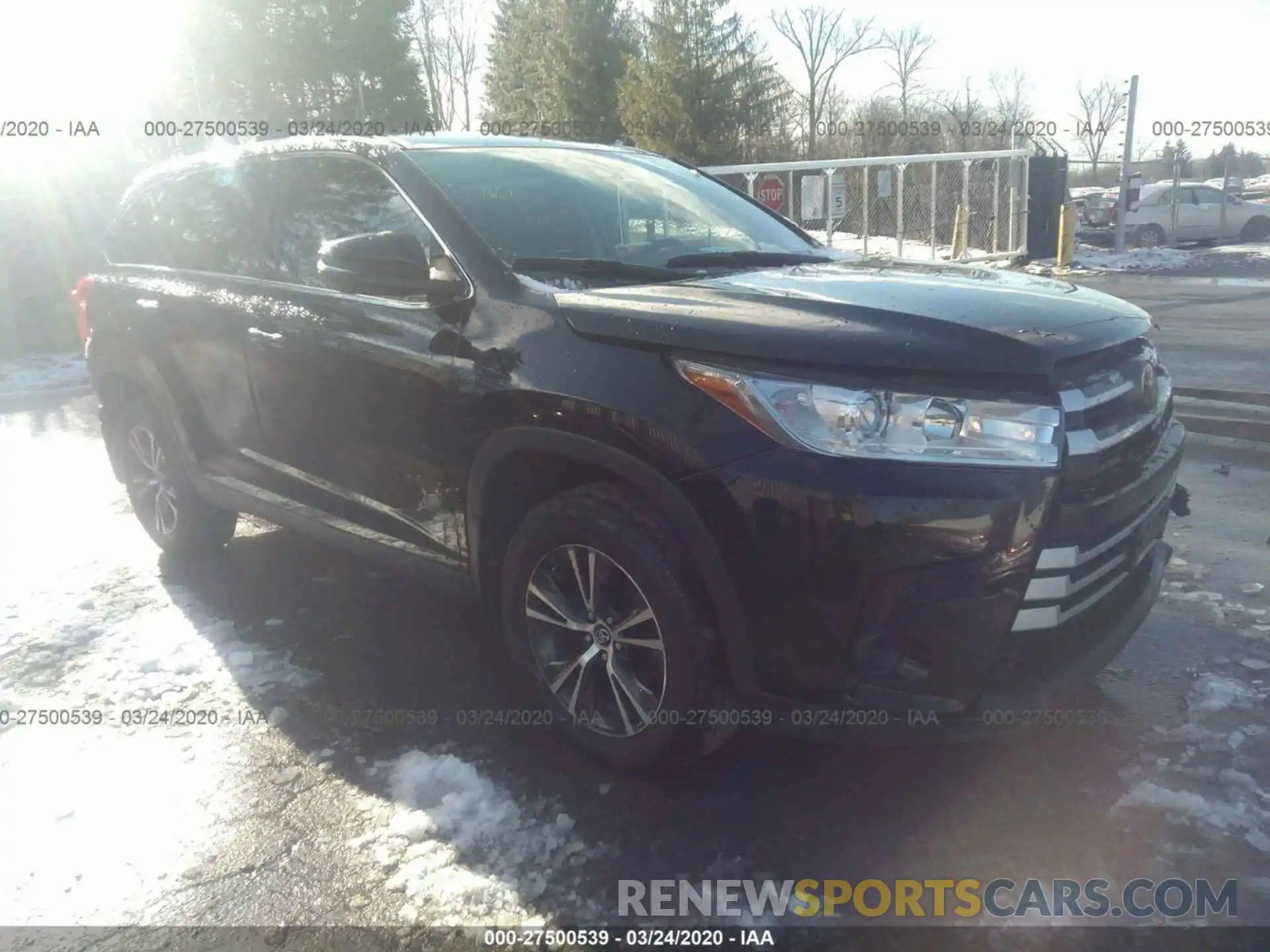 1 Photograph of a damaged car 5TDBZRFHXKS962144 TOYOTA HIGHLANDER 2019