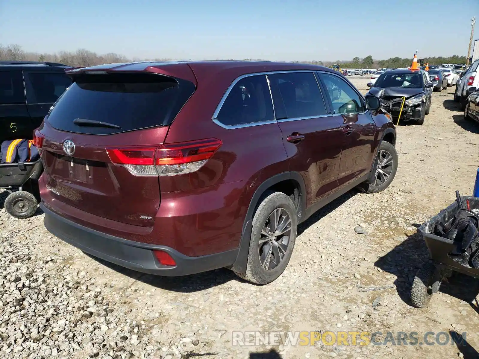 4 Фотография поврежденного автомобиля 5TDBZRFHXKS963455 TOYOTA HIGHLANDER 2019