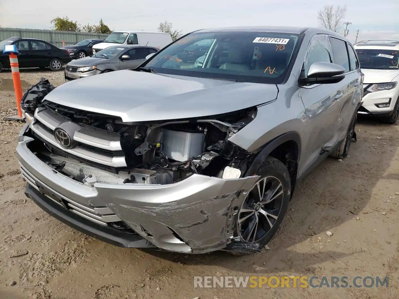 2 Photograph of a damaged car 5TDBZRFHXKS974746 TOYOTA HIGHLANDER 2019