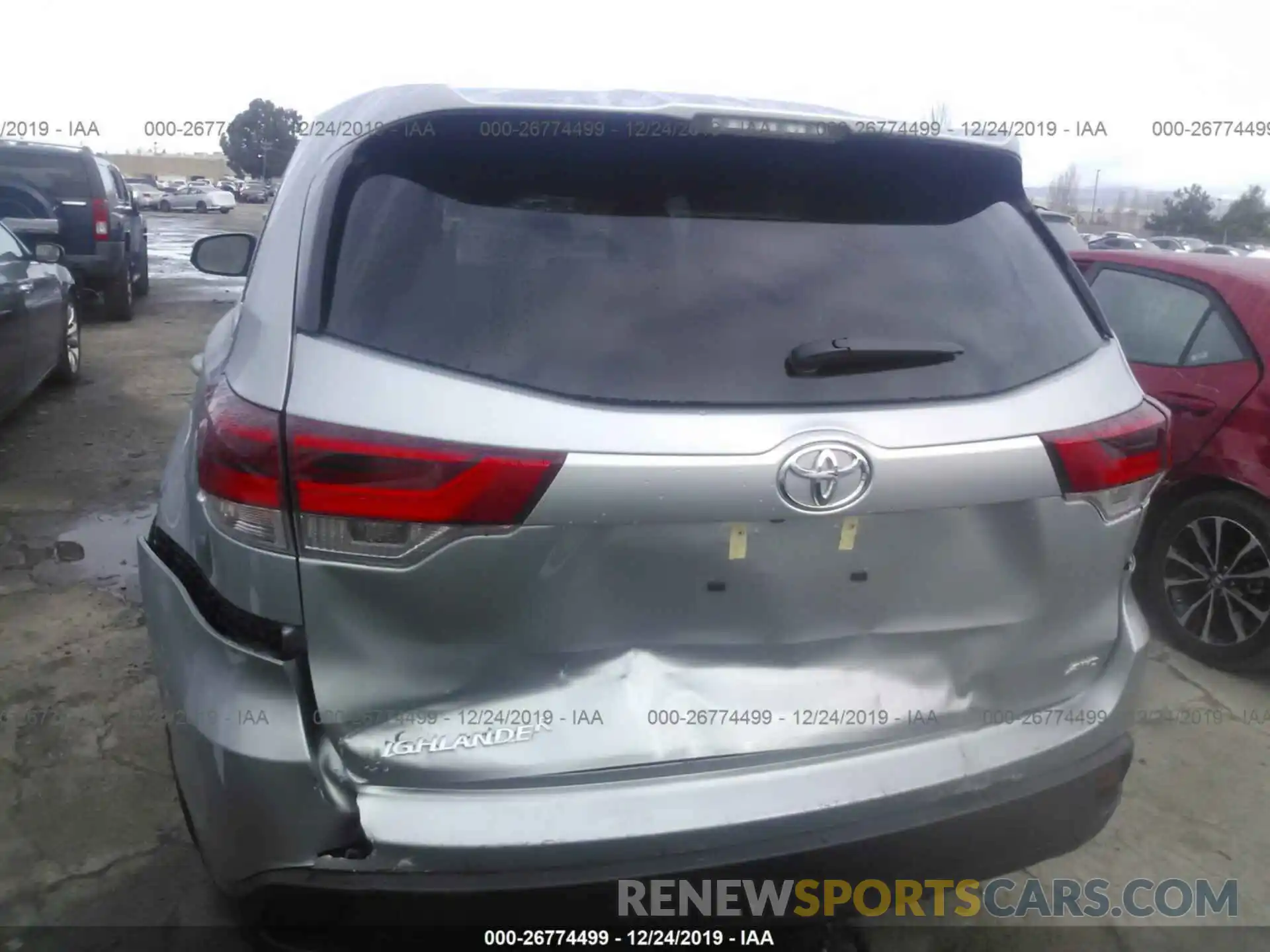 6 Photograph of a damaged car 5TDBZRFHXKS979770 TOYOTA HIGHLANDER 2019