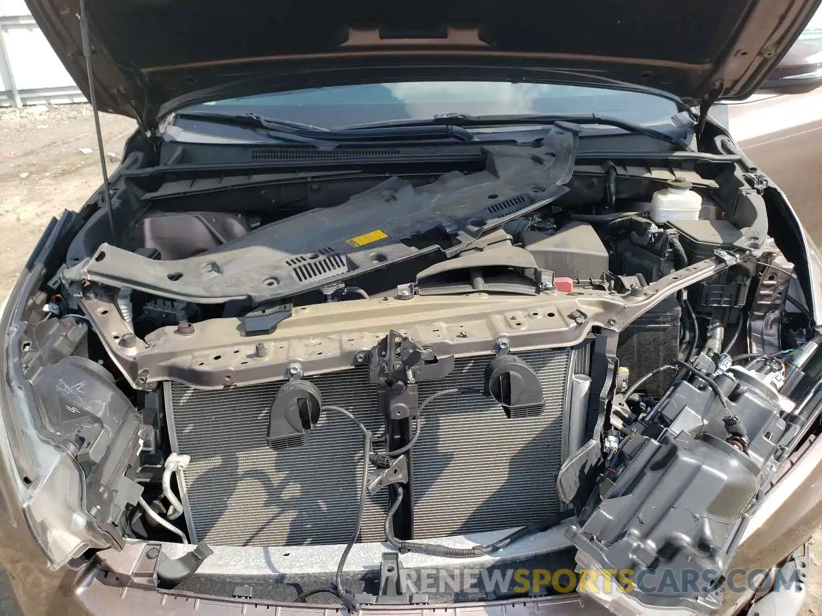 7 Photograph of a damaged car 5TDBZRFHXKS981180 TOYOTA HIGHLANDER 2019