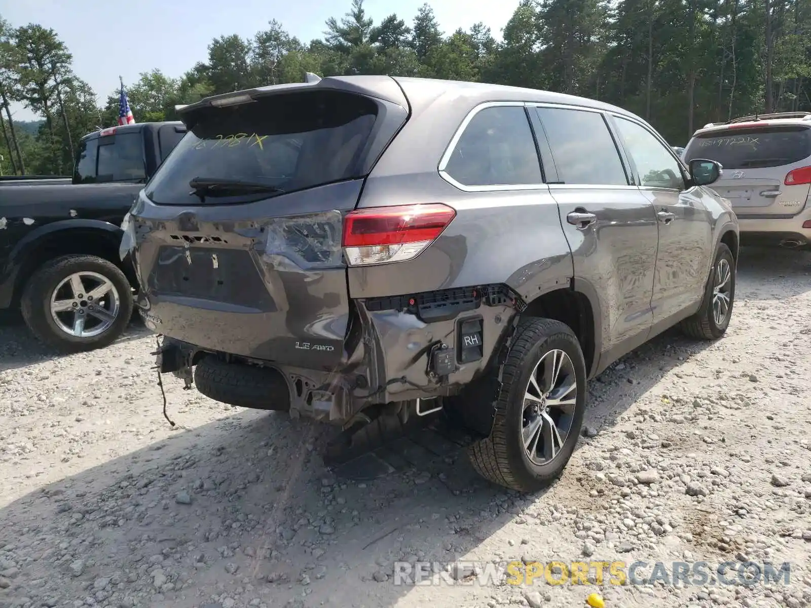 4 Фотография поврежденного автомобиля 5TDBZRFHXKS984807 TOYOTA HIGHLANDER 2019