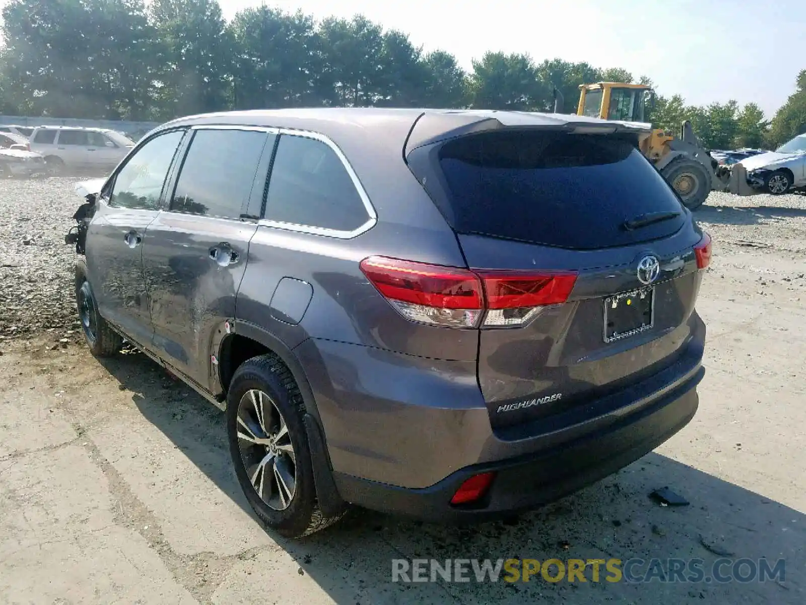 3 Photograph of a damaged car 5TDBZRFHXKS995676 TOYOTA HIGHLANDER 2019