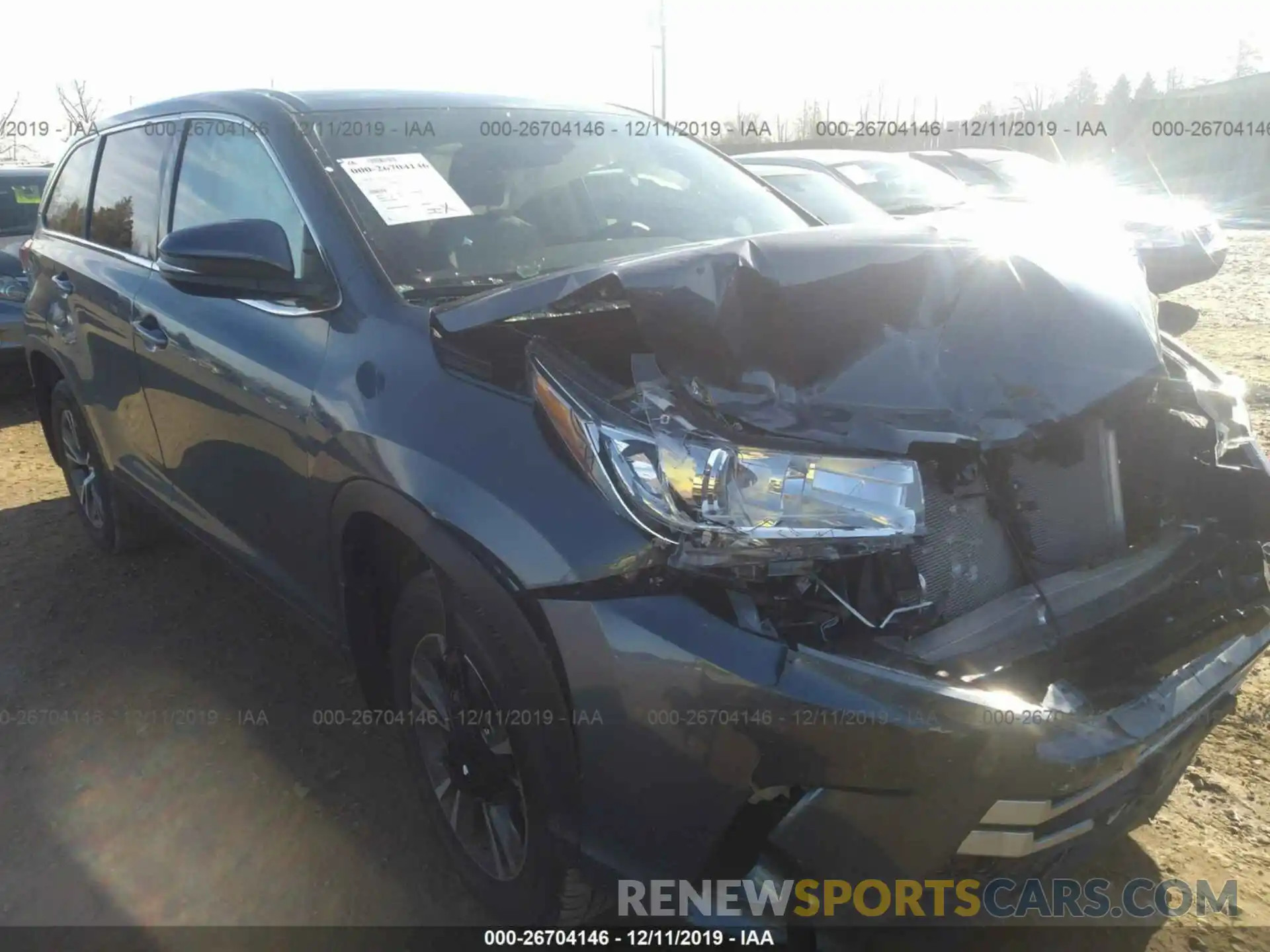 1 Photograph of a damaged car 5TDBZRFHXKS996715 TOYOTA HIGHLANDER 2019